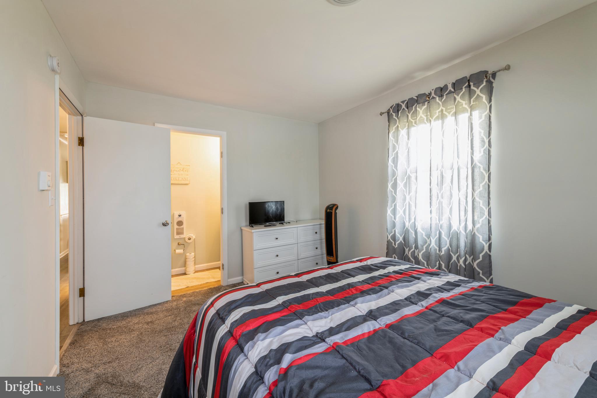 CRAB ISLAND SHORES - Residential