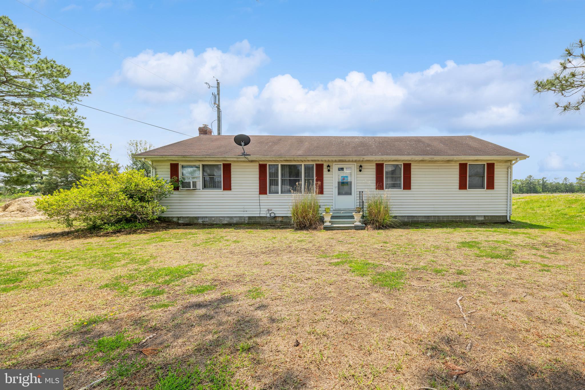 CRAB ISLAND SHORES - Residential