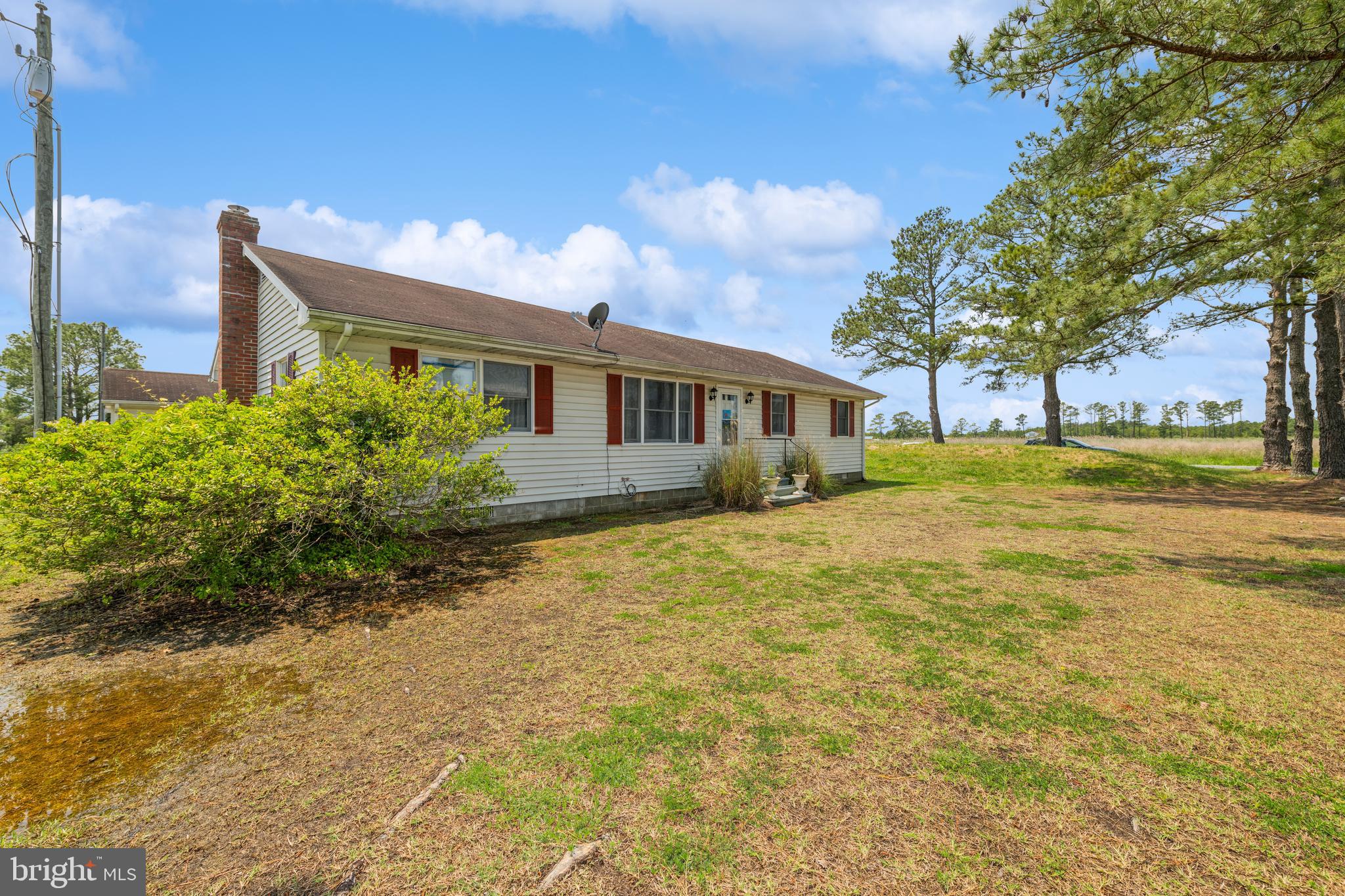 CRAB ISLAND SHORES - Residential