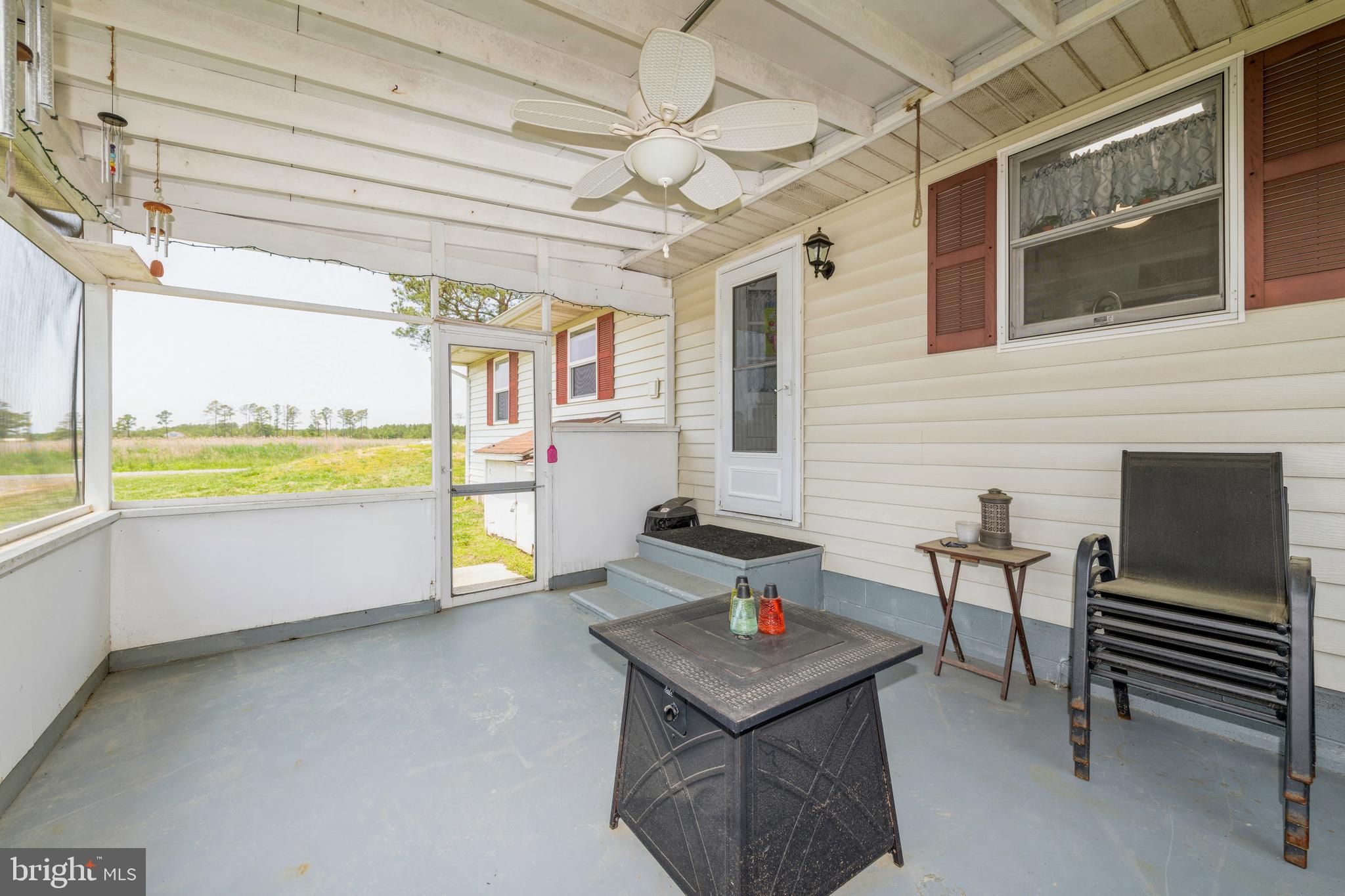 CRAB ISLAND SHORES - Residential