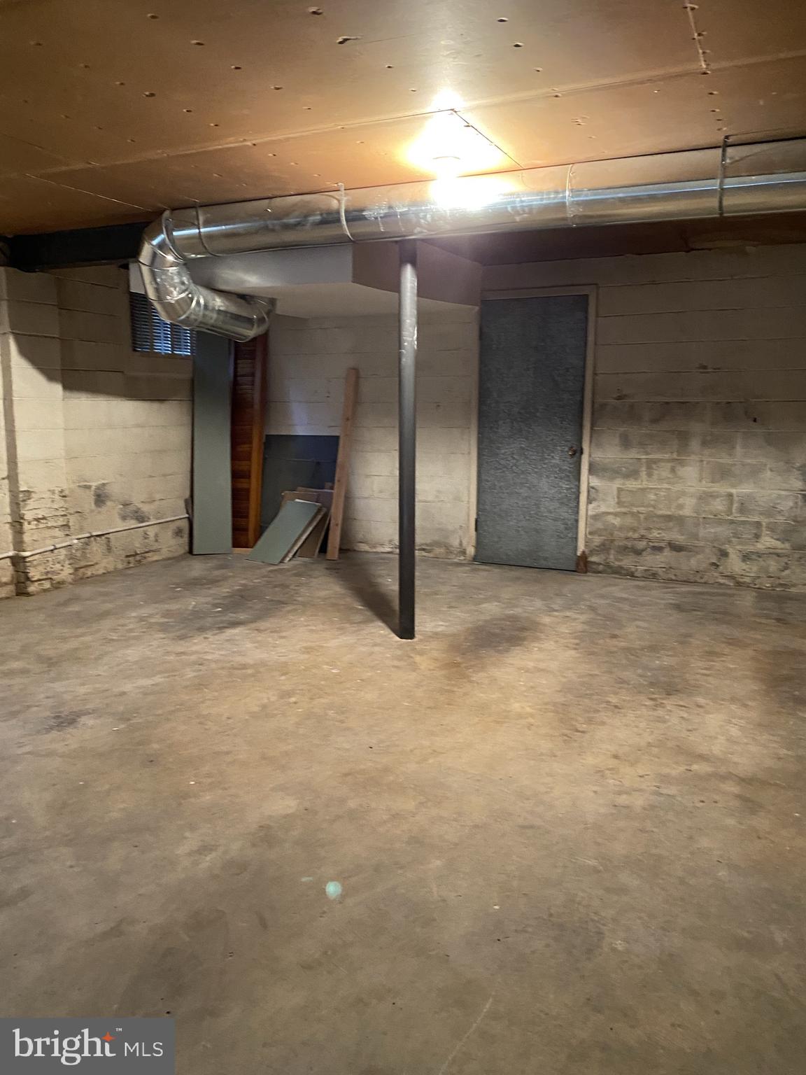 FOREST HEIGHTS - Residential Lease