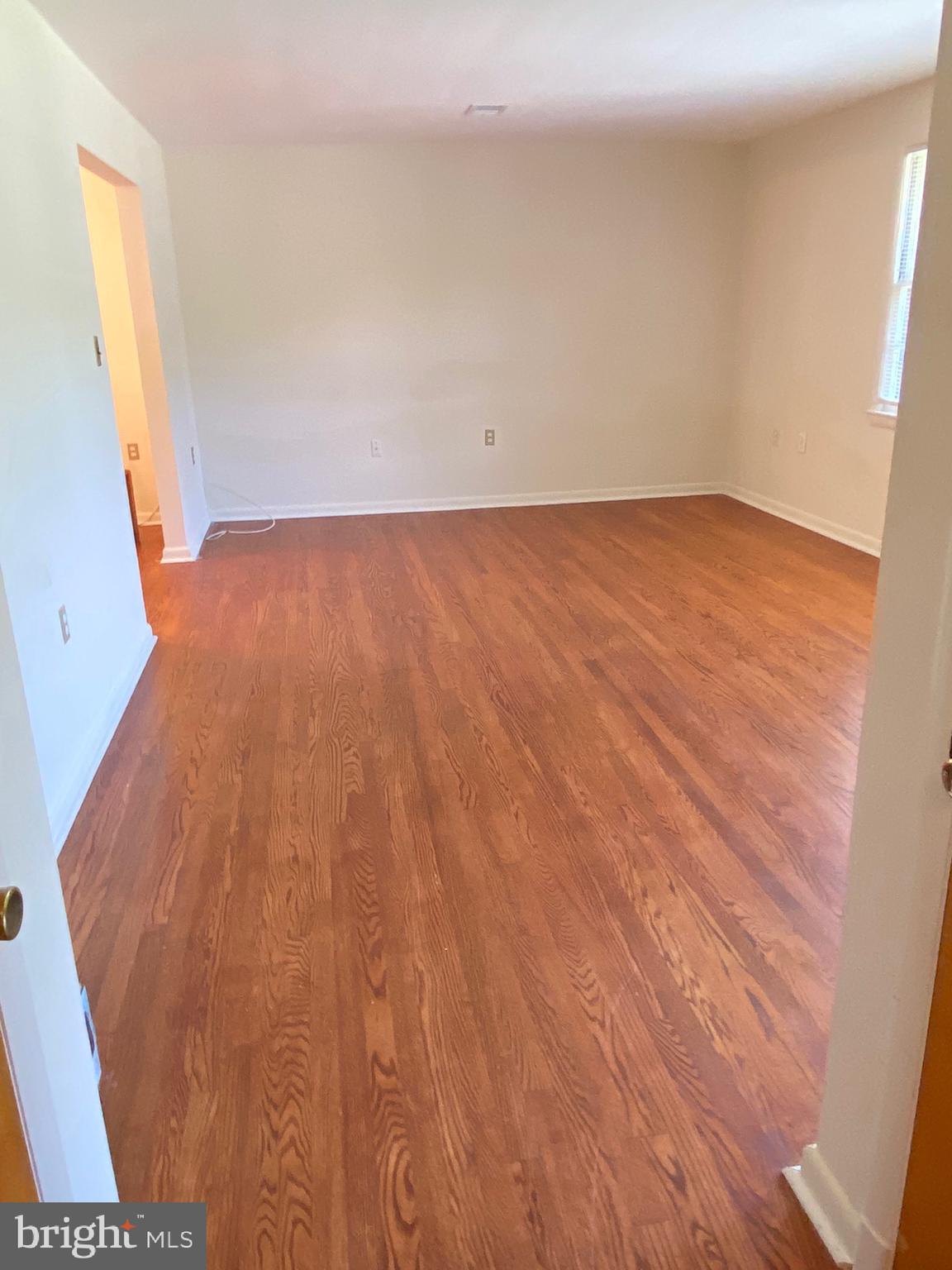 FOREST HEIGHTS - Residential Lease