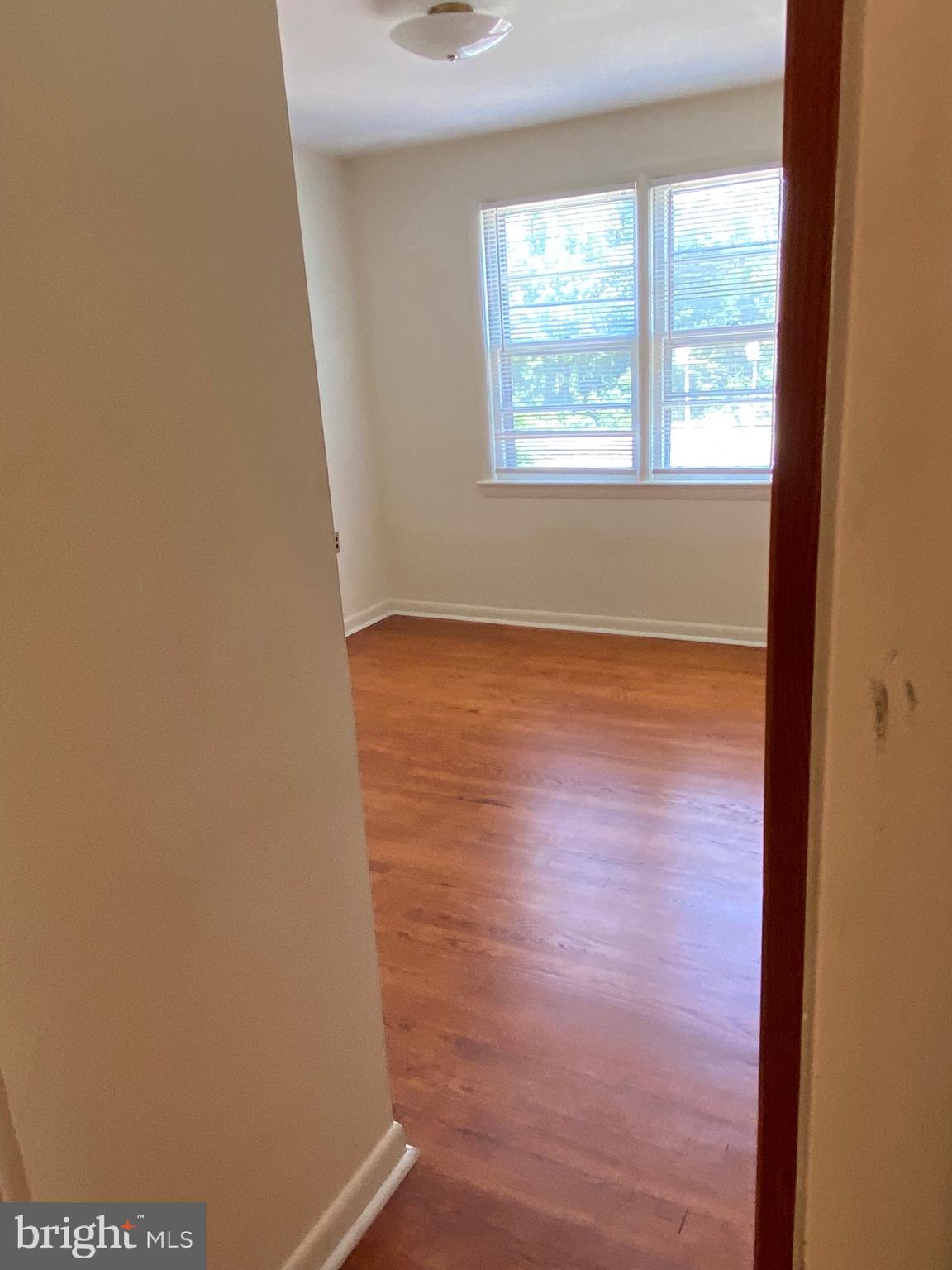 FOREST HEIGHTS - Residential Lease