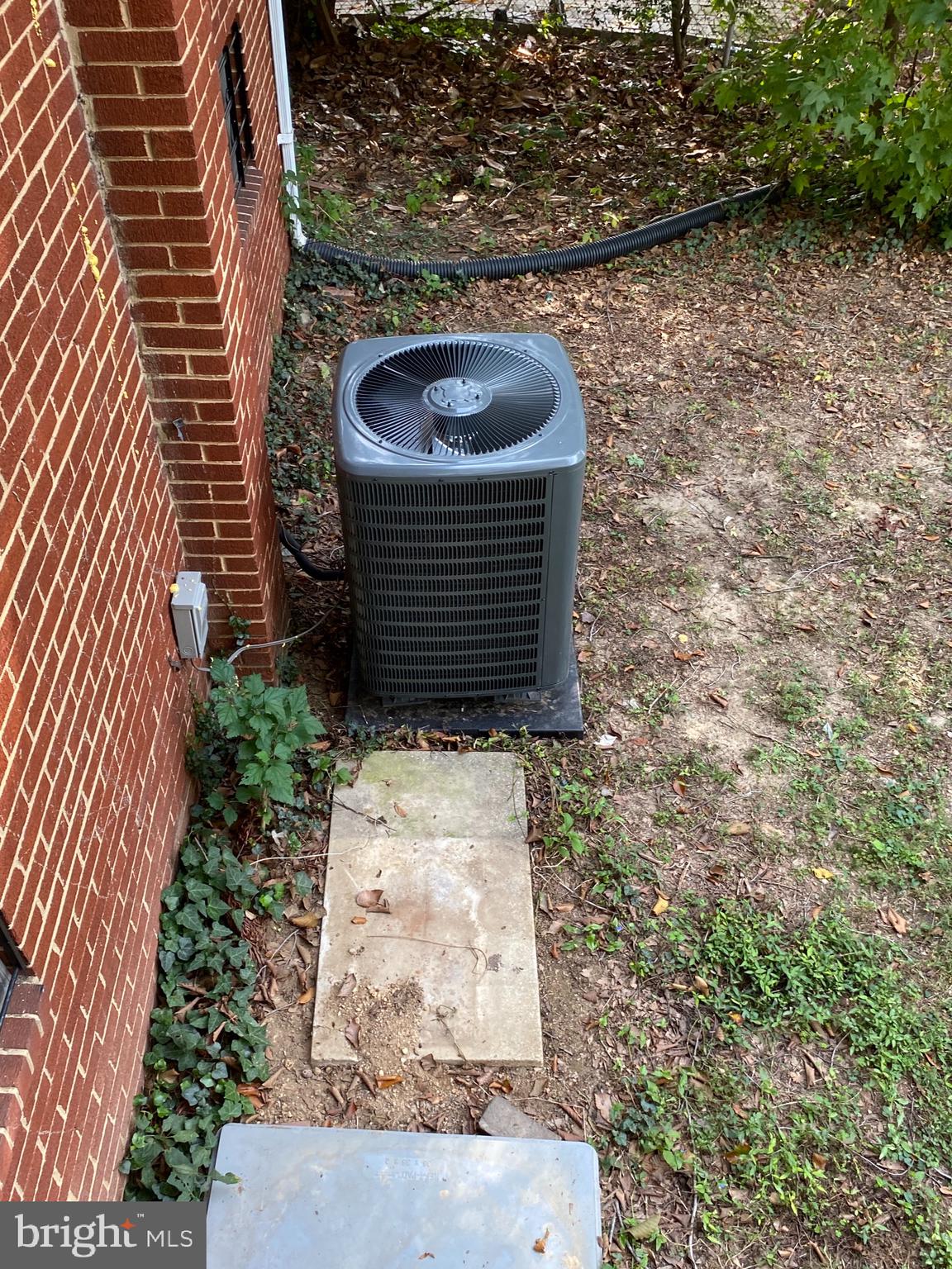 FOREST HEIGHTS - Residential Lease