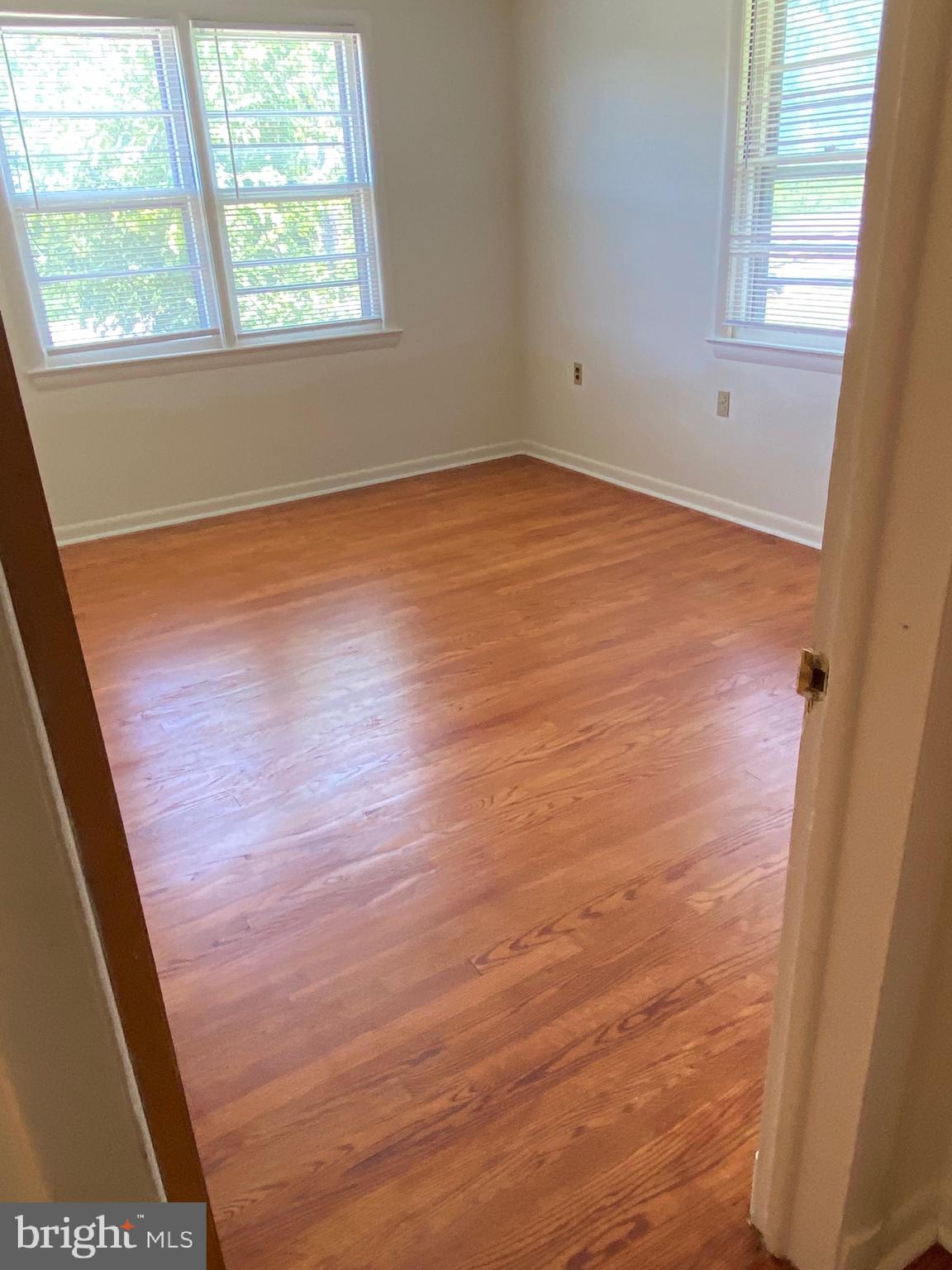 FOREST HEIGHTS - Residential Lease