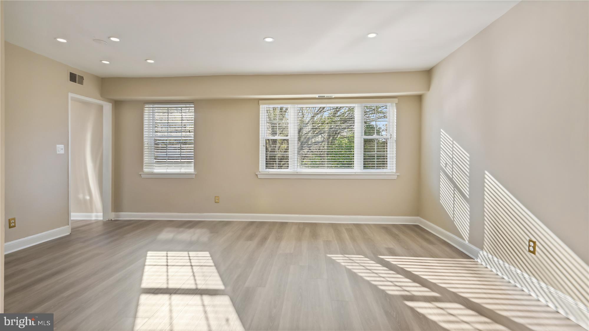 WESTMORELAND TERRACE - Residential Lease