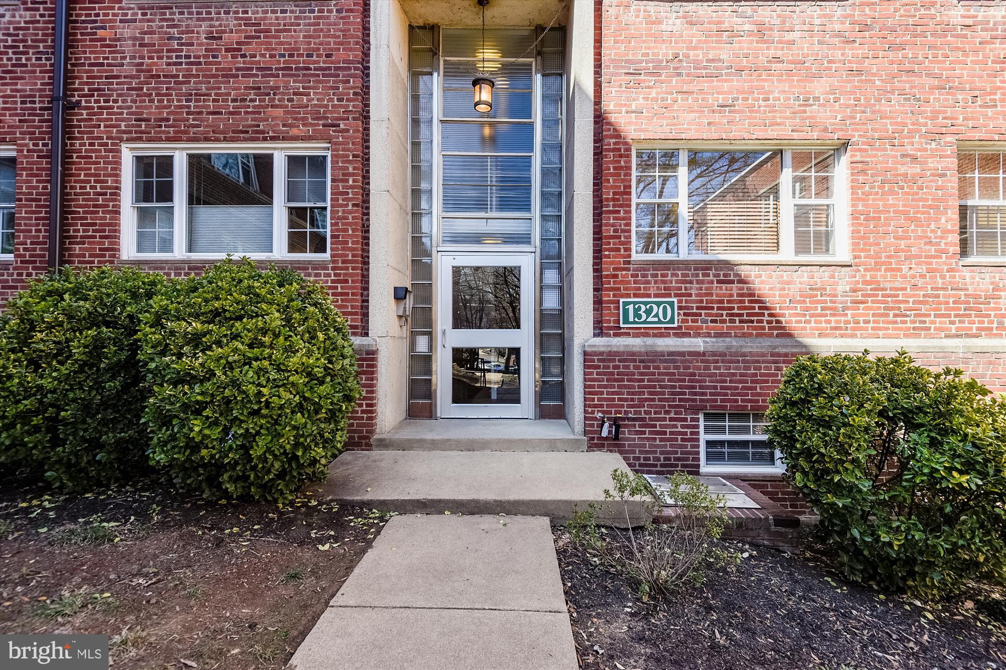 WESTMORELAND TERRACE - Residential Lease