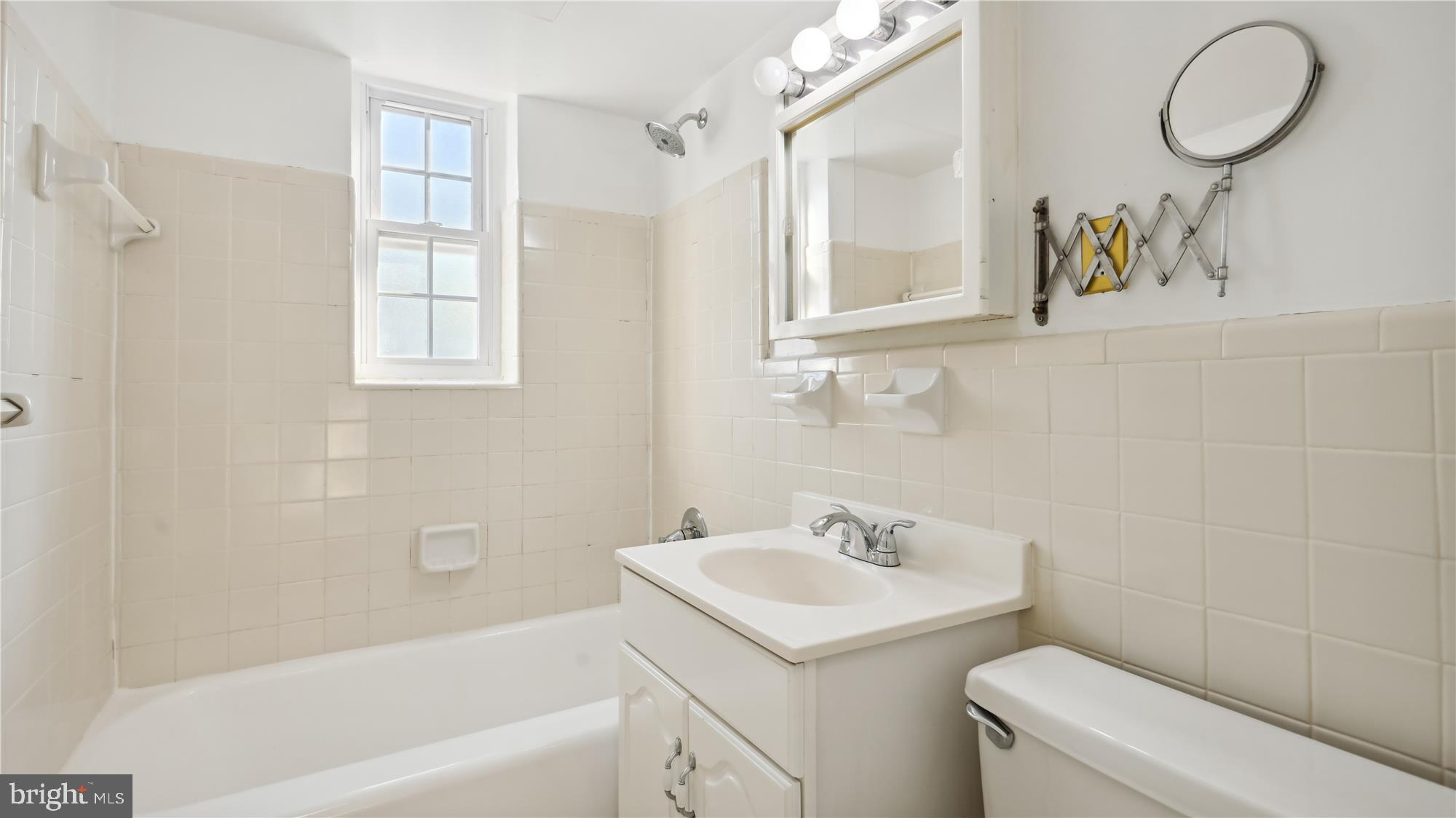 WESTMORELAND TERRACE - Residential Lease