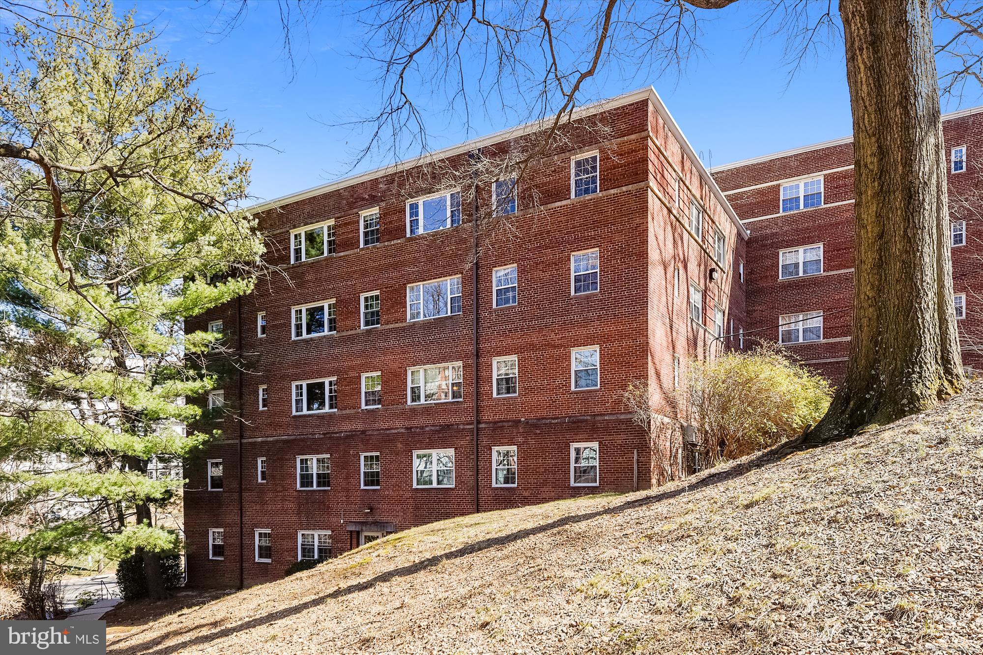 WESTMORELAND TERRACE - Residential Lease