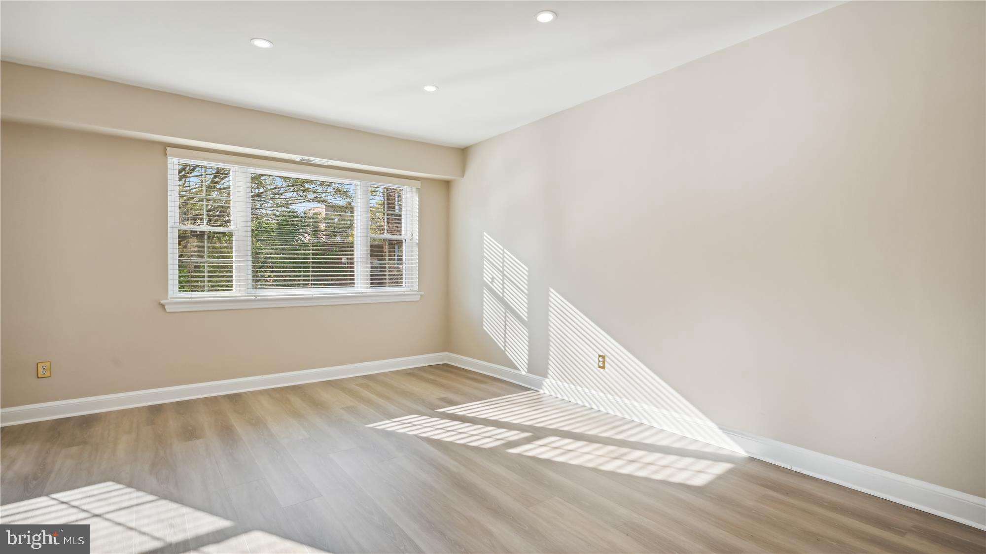 WESTMORELAND TERRACE - Residential Lease