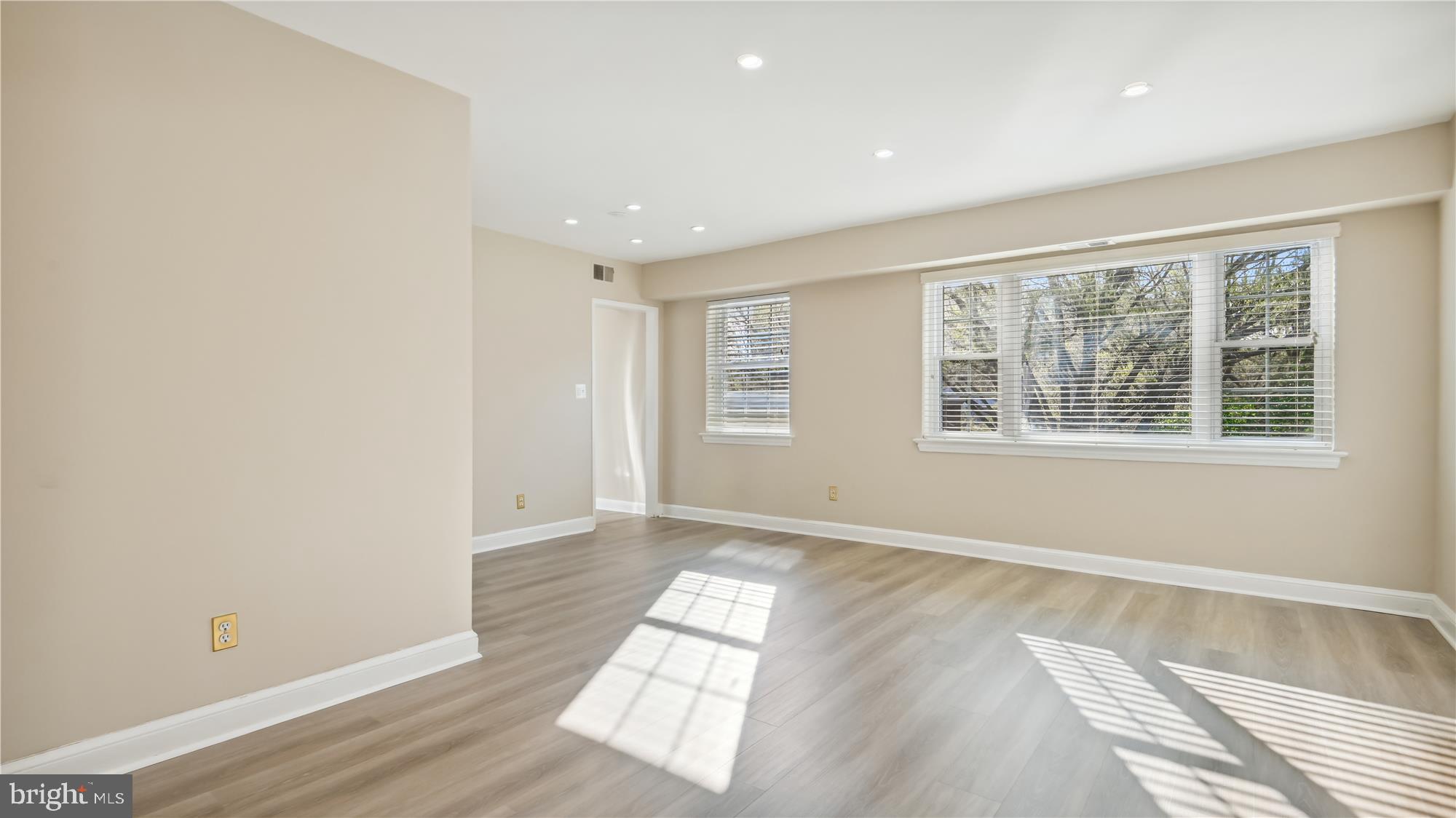 WESTMORELAND TERRACE - Residential Lease