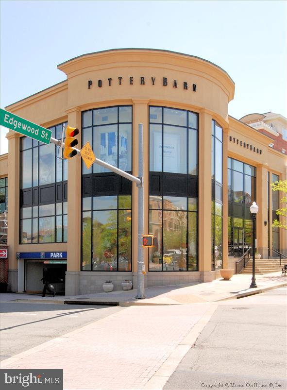 WESTMORELAND TERRACE - Residential Lease