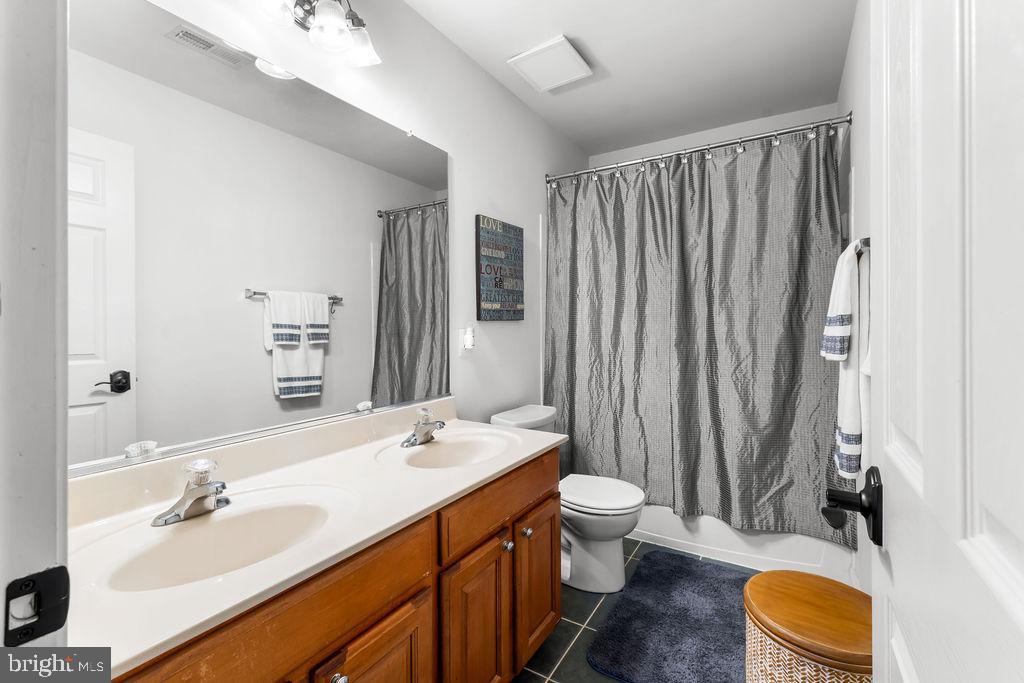 LEE PROPERTY - Residential