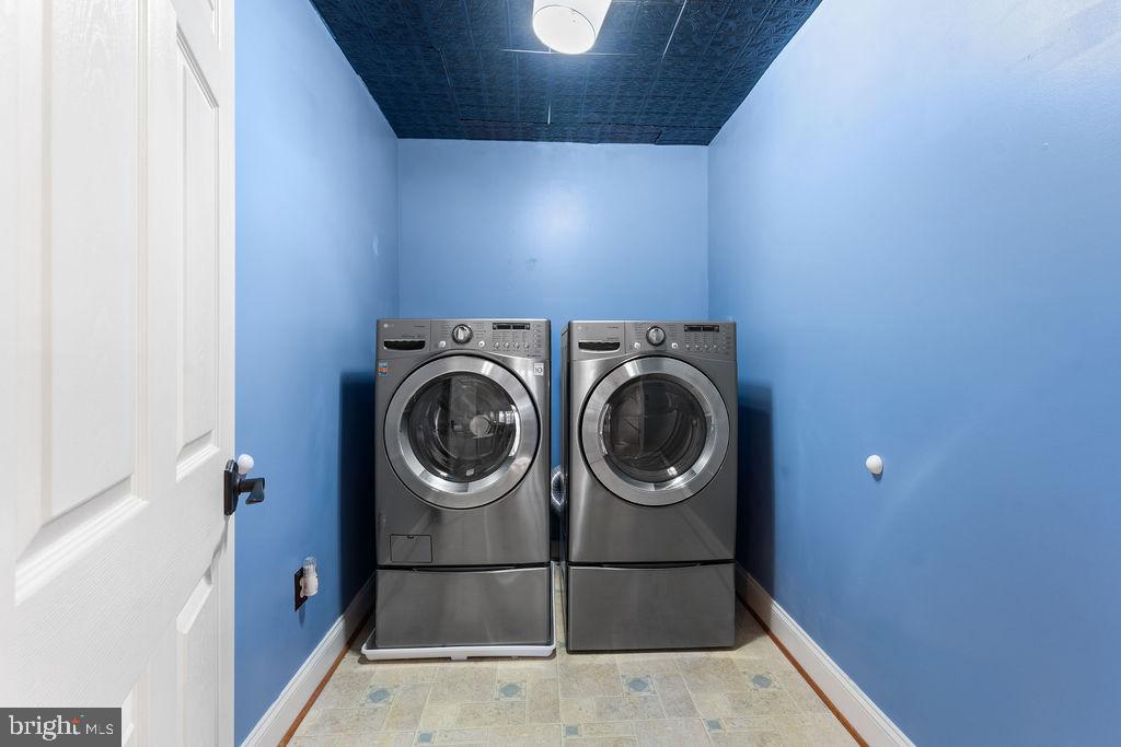 LEE PROPERTY - Residential