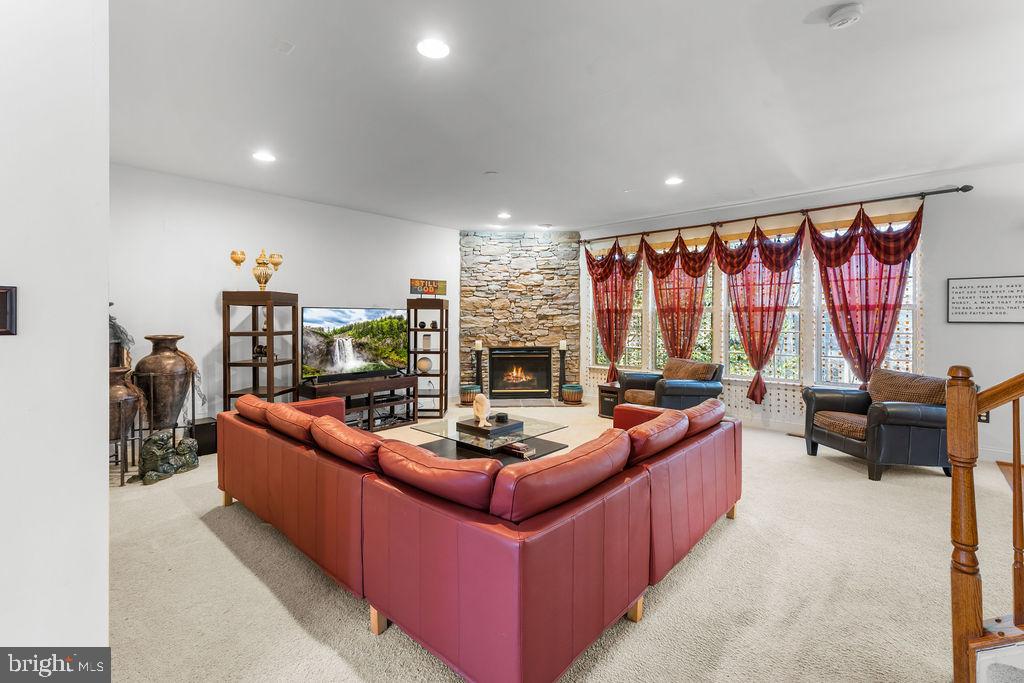 LEE PROPERTY - Residential