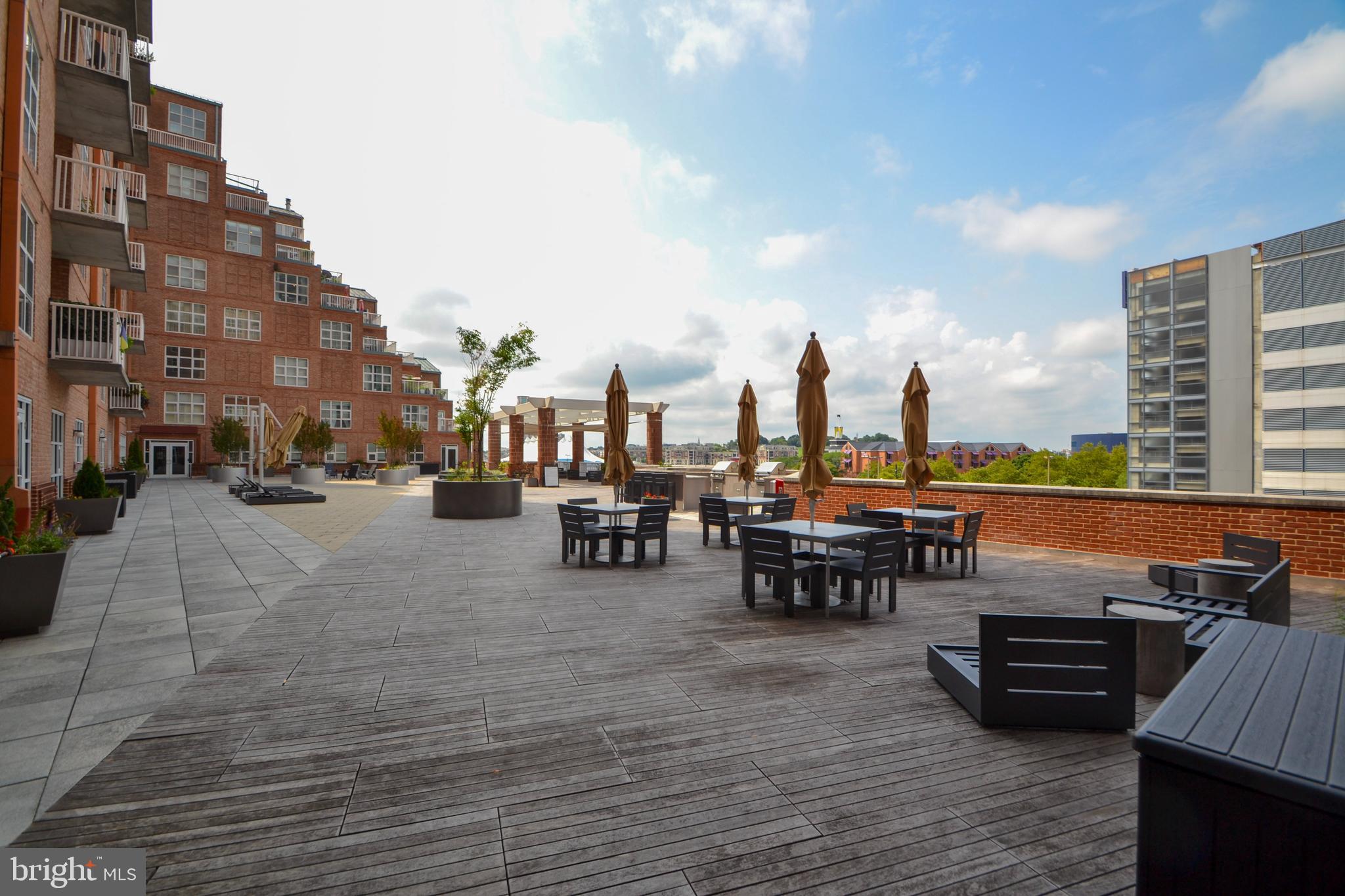 SCARLETT PLACE - Residential