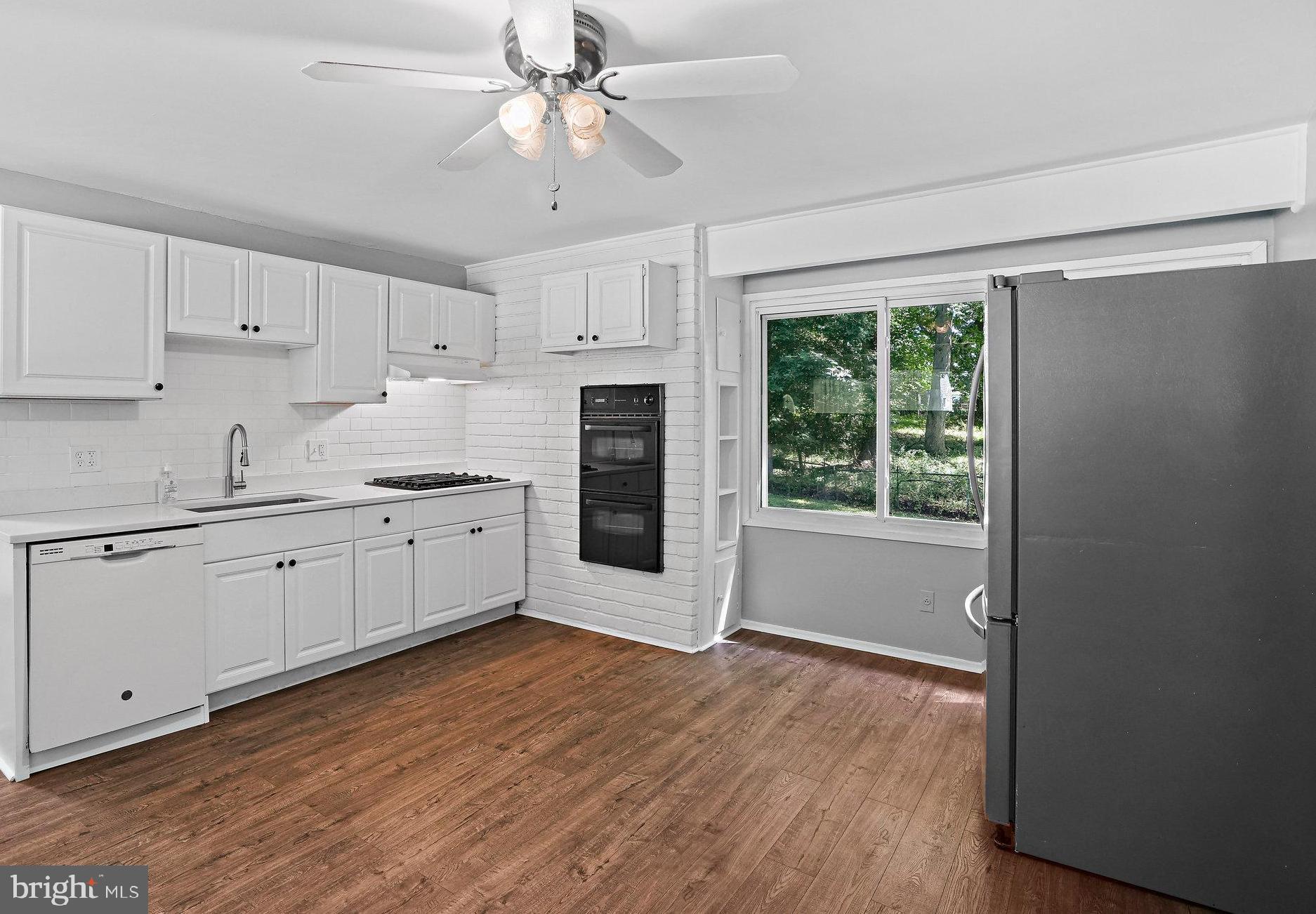 TWINBROOK FOREST - Residential