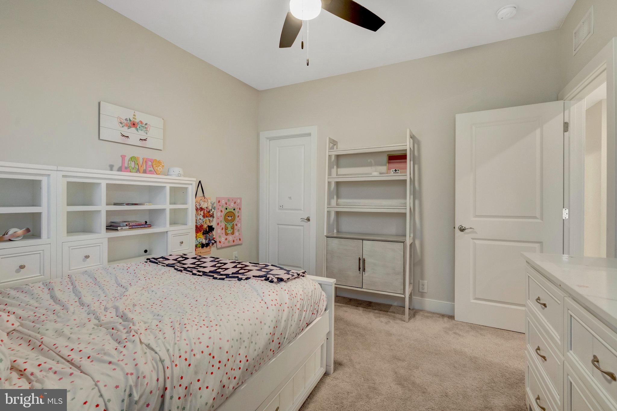 POTOMAC SHORES - Residential