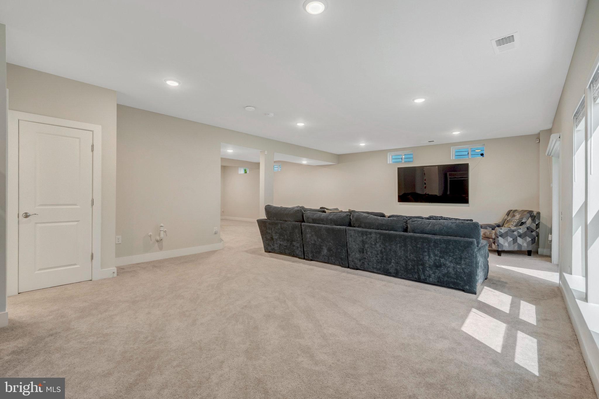 POTOMAC SHORES - Residential