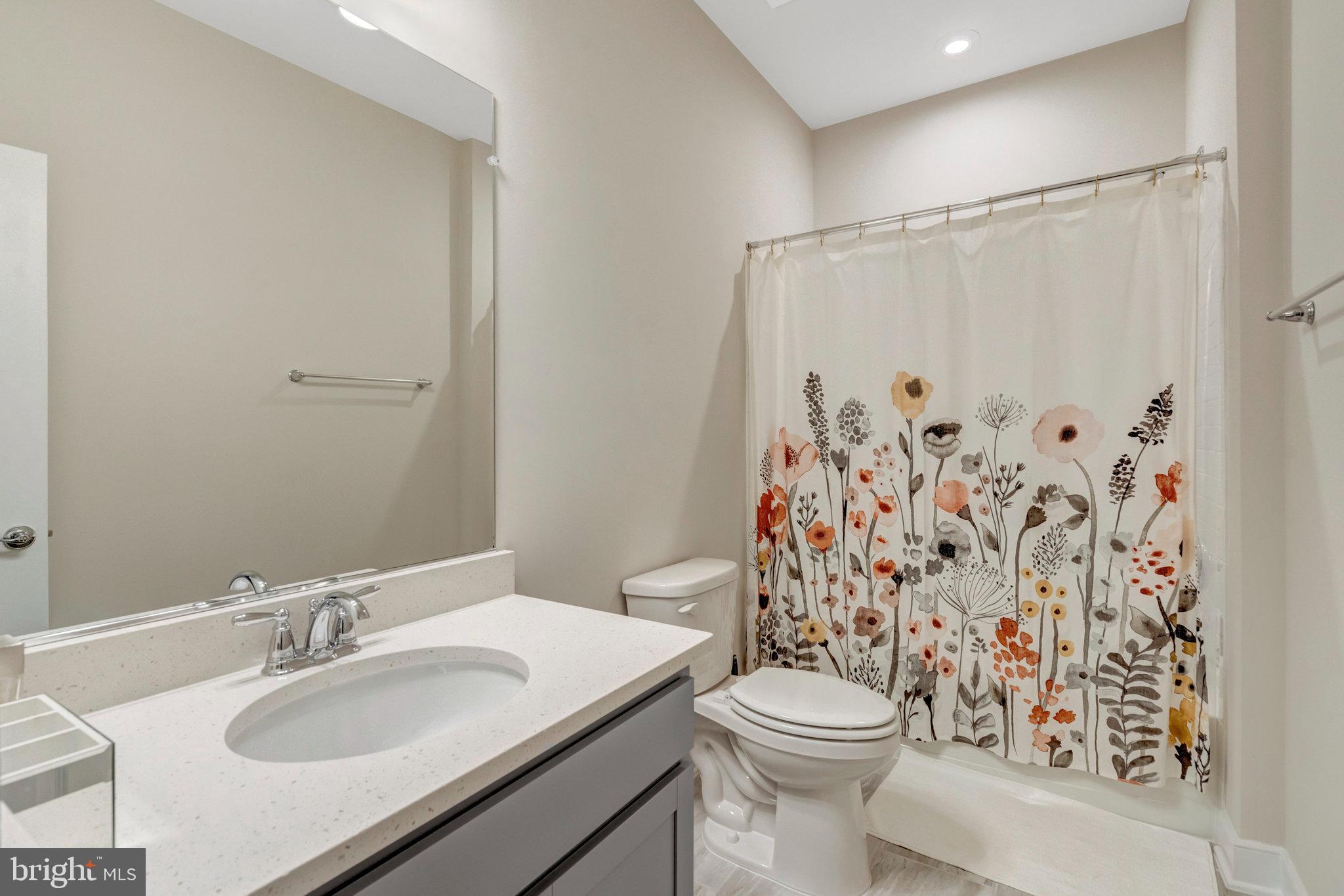 POTOMAC SHORES - Residential