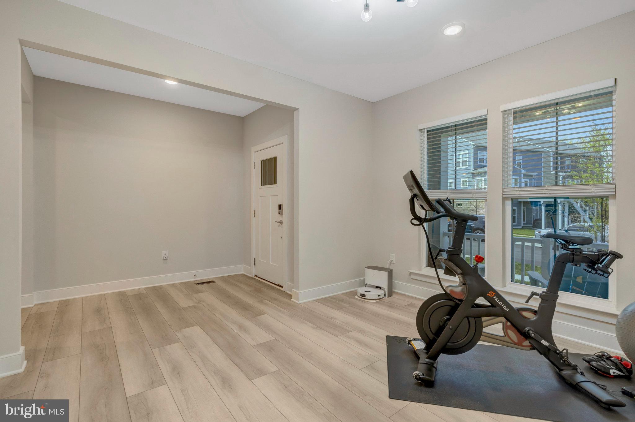 POTOMAC SHORES - Residential