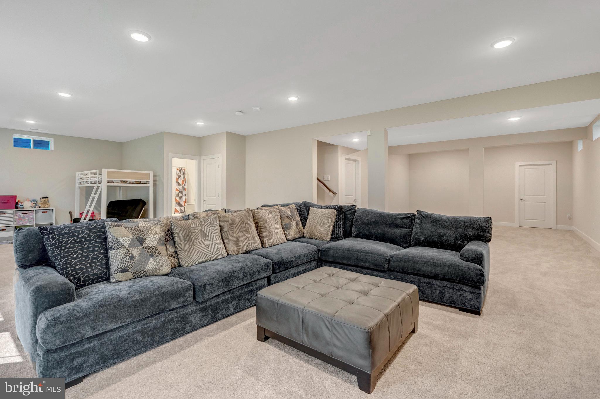 POTOMAC SHORES - Residential