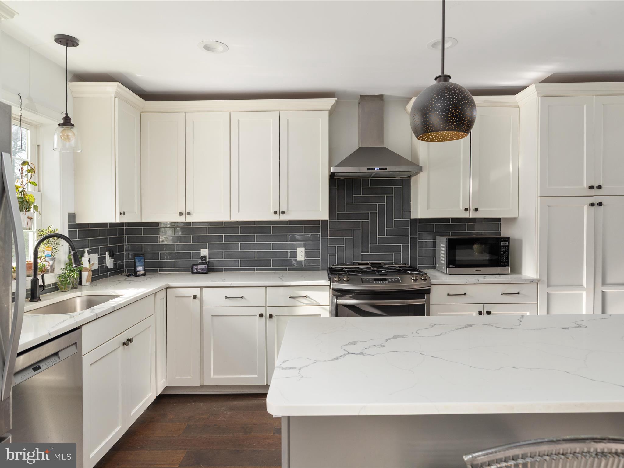 LAKE HOLIDAY ESTATES - Residential