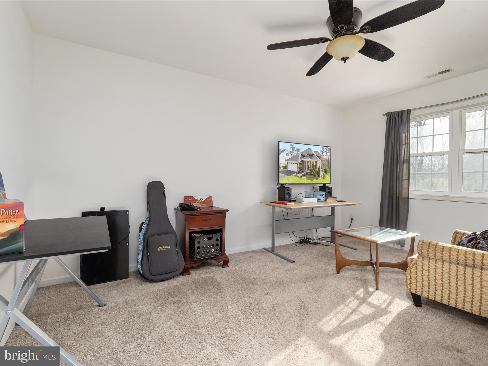 LAKE HOLIDAY ESTATES - Residential