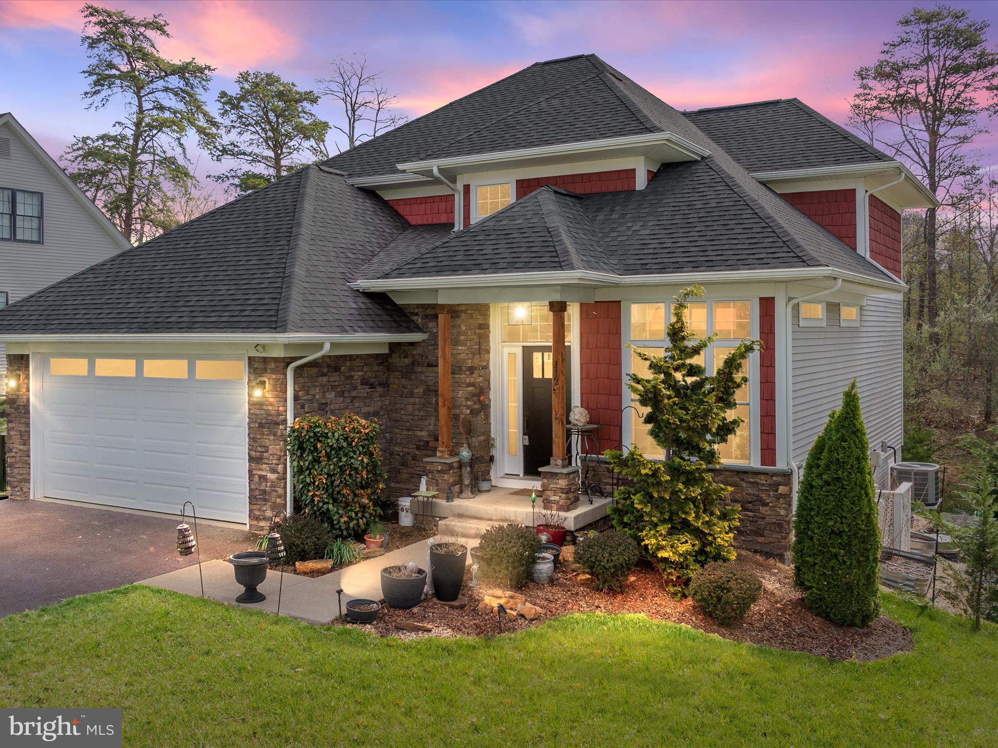 LAKE HOLIDAY ESTATES - Residential