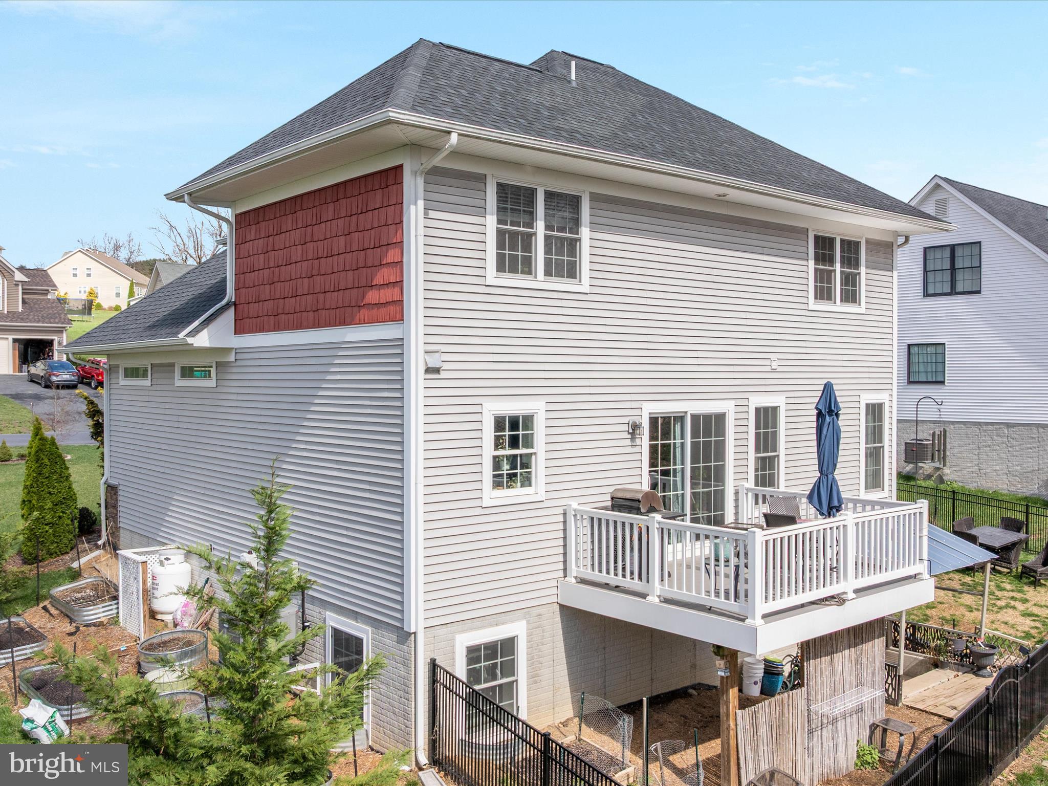 LAKE HOLIDAY ESTATES - Residential