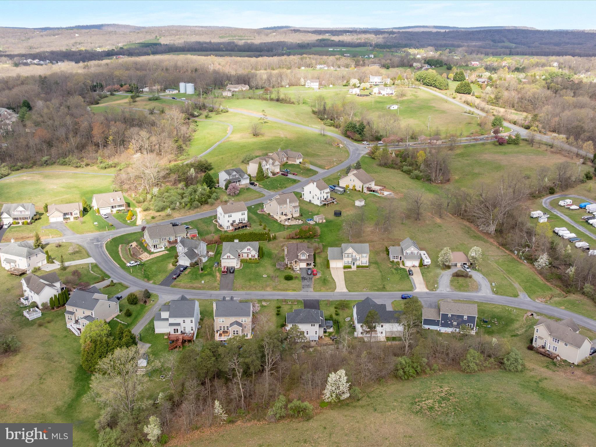 LAKE HOLIDAY ESTATES - Residential