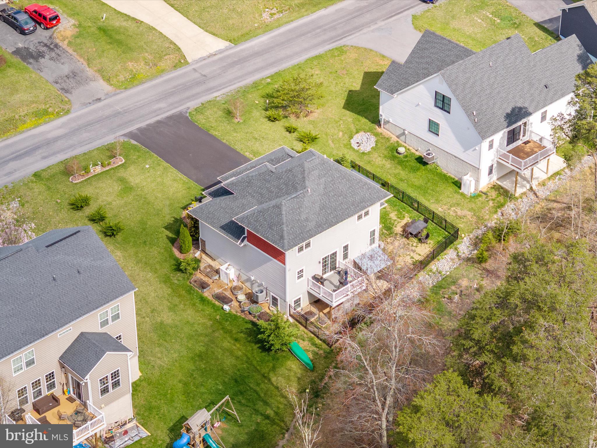 LAKE HOLIDAY ESTATES - Residential