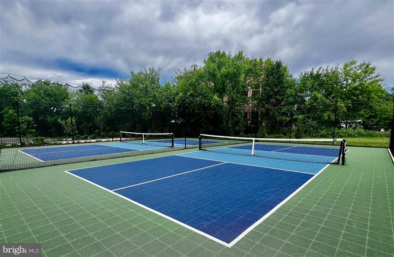 AMBERLEA AT SOUTH RIDING - Residential