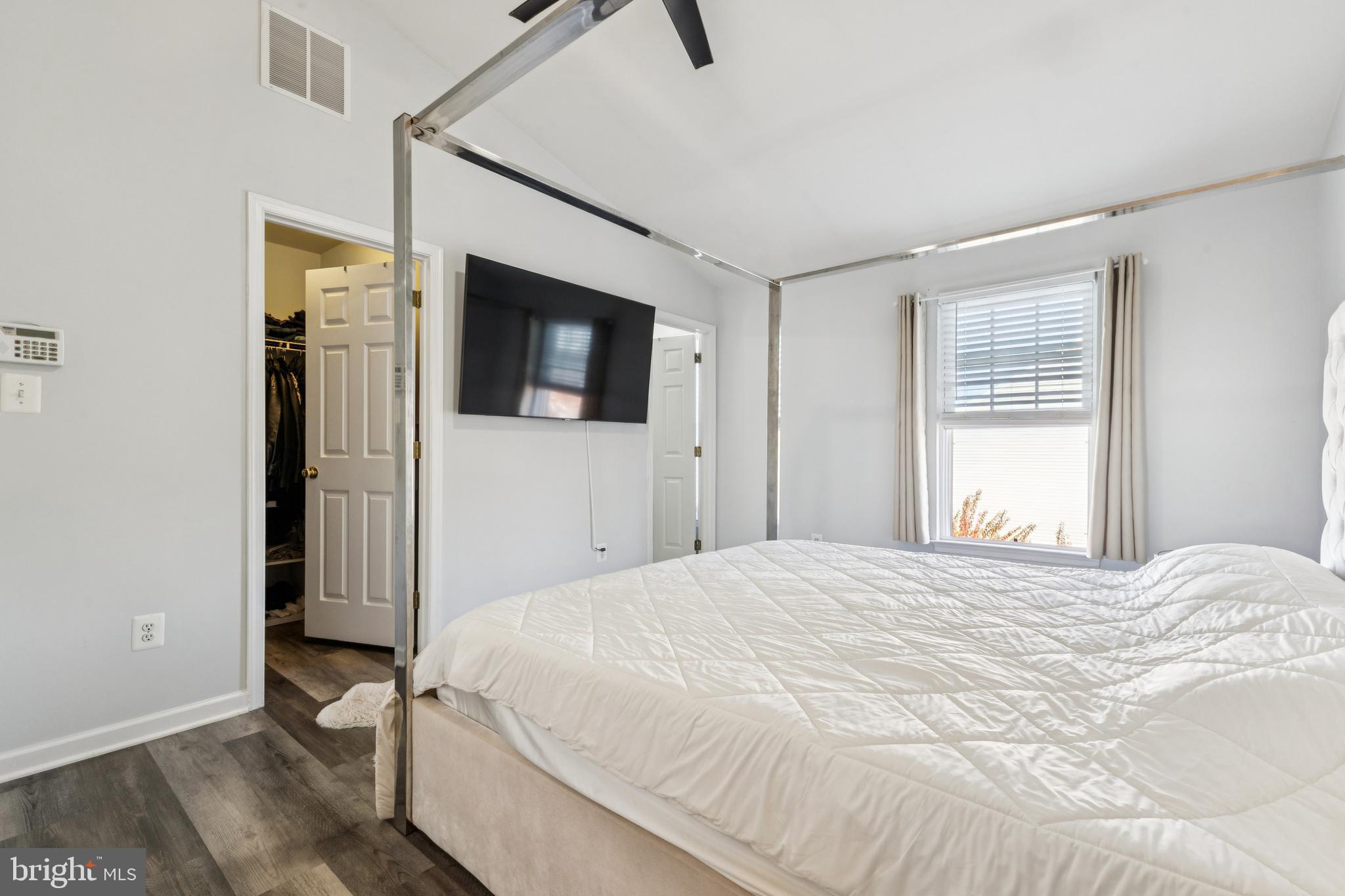 AMBERLEA AT SOUTH RIDING - Residential