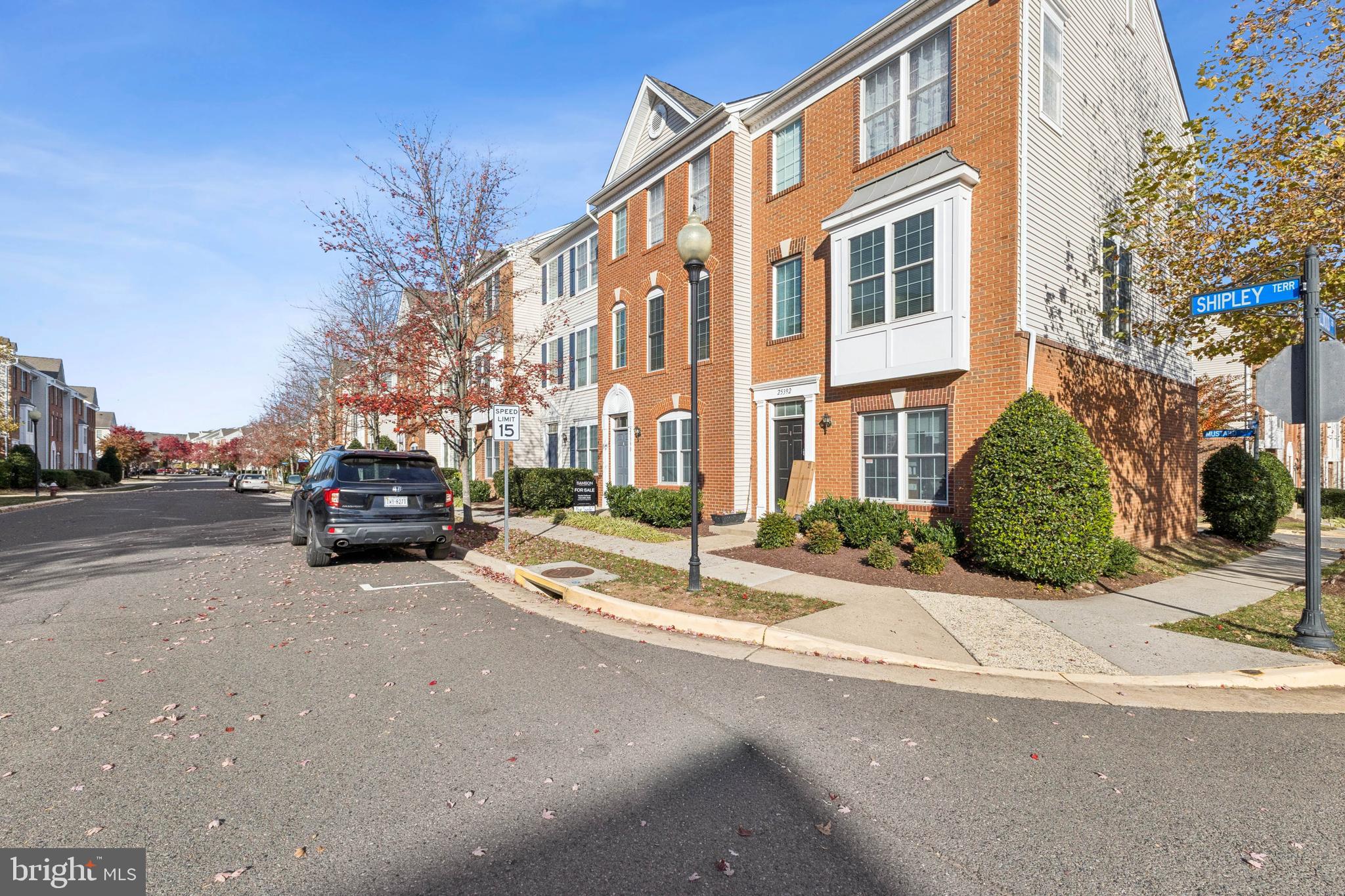 AMBERLEA AT SOUTH RIDING - Residential