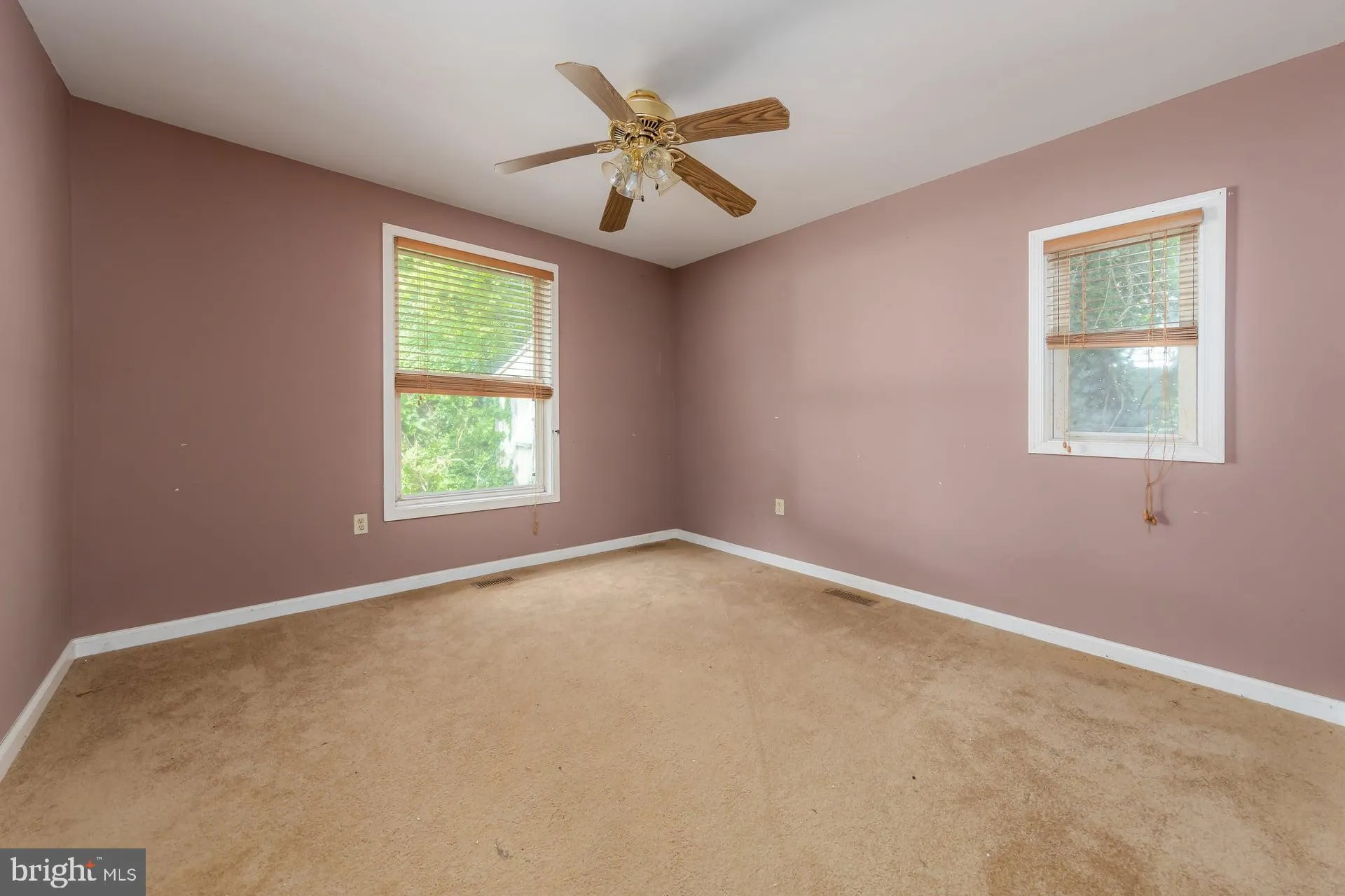 Clementon, New Jersey 08021, United States, 3 Bedrooms Bedrooms, ,2 BathroomsBathrooms,Residential,Pending,203188