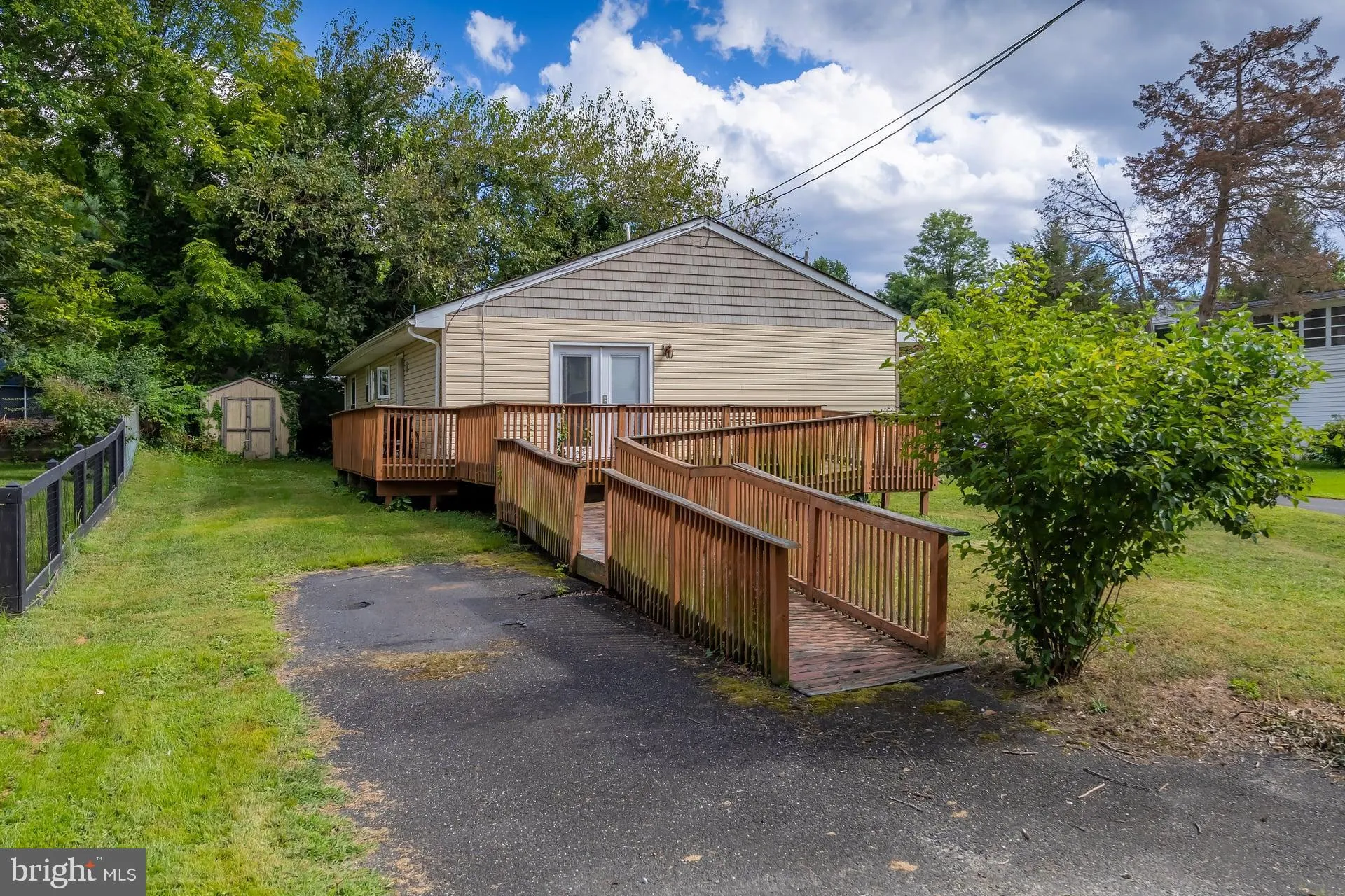 Clementon, New Jersey 08021, United States, 3 Bedrooms Bedrooms, ,2 BathroomsBathrooms,Residential,Pending,203188