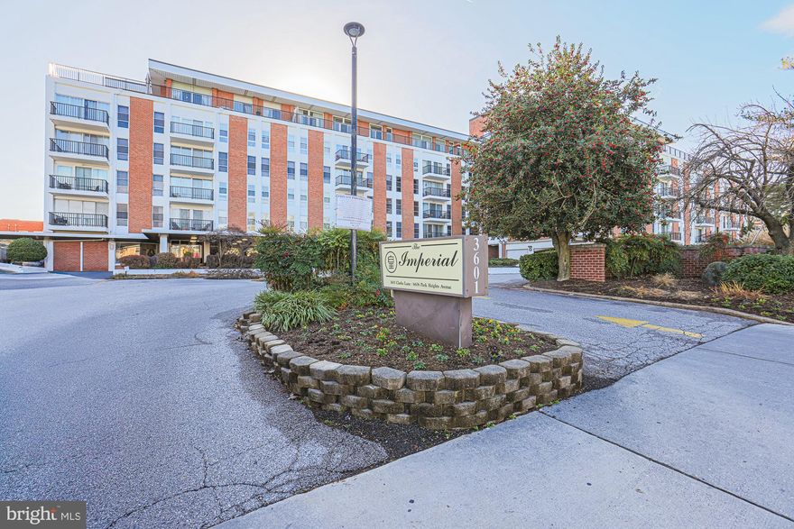 Warm, inviting 2 bedroom, 2 full baths condo in the desirable Upper Park Heights community. With an open floor plan, the spacious living and dining areas are perfect for entertaining family and friends or enjoying quiet evenings at home. The kitchen features a pantry, dishwasher, microwave, and double-oven, electric stove.

When arriving home, take comfort in knowing that you have an assigned underground parking space waiting just for you. Also worth noting is that you’ll also have an additional storage space underground for overflow. For your convenience and a little peace of mind, your gas and electric and water utilities are also included in the condo fee! 

Residents can also take advantage of an onsite community party/event room available through scheduling. Enjoy the comfort of a doorman that will assist with getting in and out of a vehicle if needed, as well as getting your shopping goods to your front door. At the end of the day, relax in your spacious primary retreat, complete with an ensuite bathroom that features a jetted tub and a separate shower. Relax knowing that all guests entering the building must check-in with the receptionist upon entry. Easy access to public transportation makes this home a perfect blend of comfort and convenience.  Come experience the warmth and conveniences of the Imperial Condominiums today!