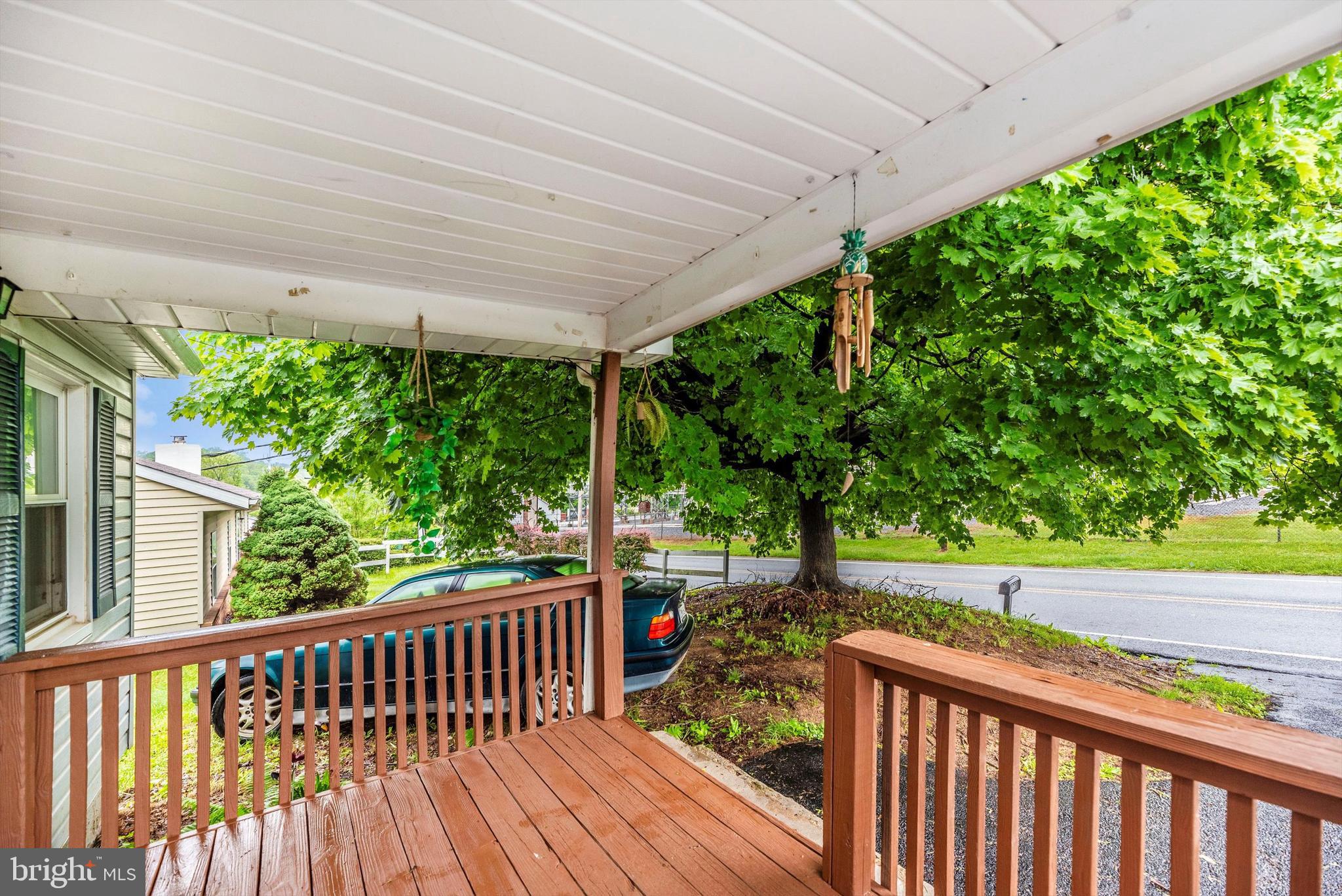 2738 CEDARHURST ROAD