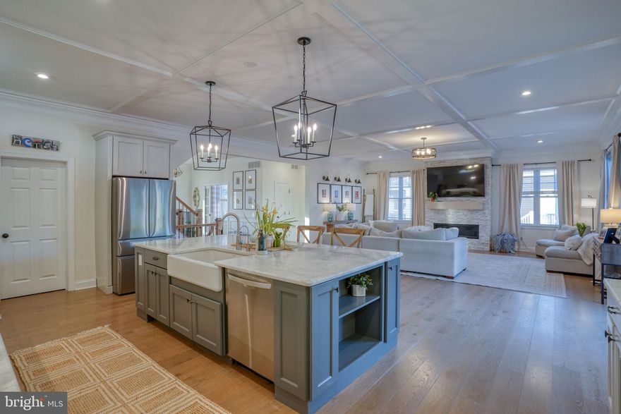 This home is just stunning, Welcome home to 721 Idlewyld Drive.  This home has it all, open concept, breathtaking updates, a backyard oasis.......COMING SOON