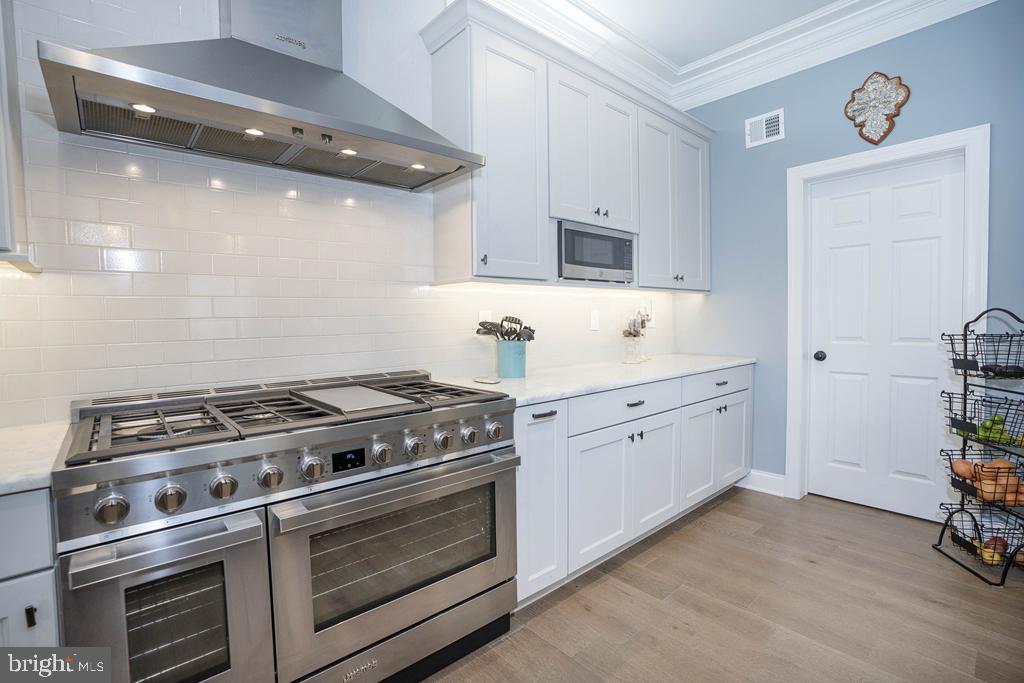 PARKSIDE - Residential