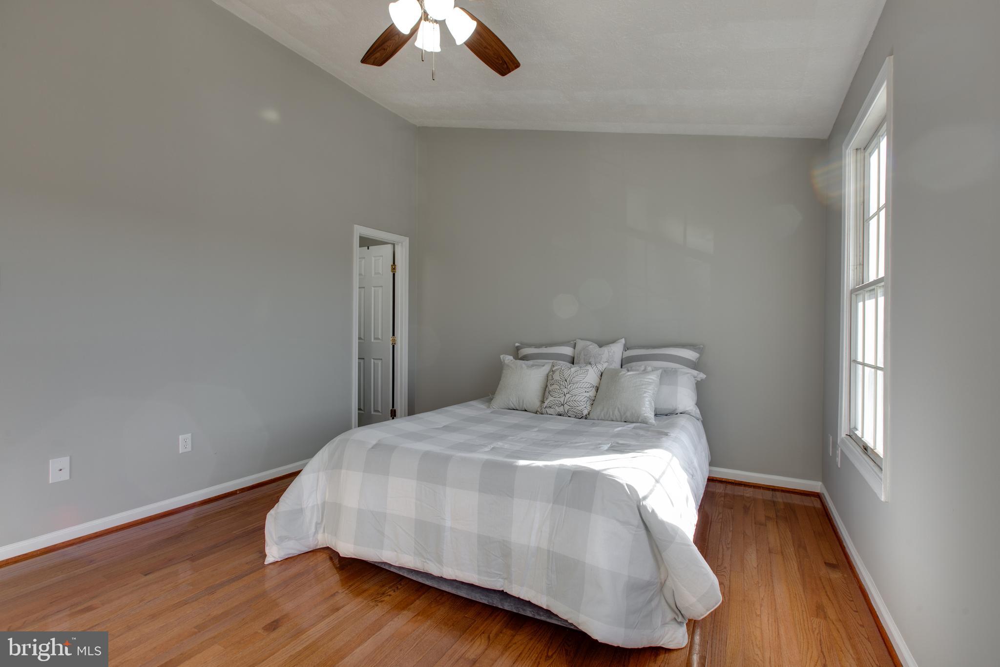 BRIGHTFIELD - Residential Lease