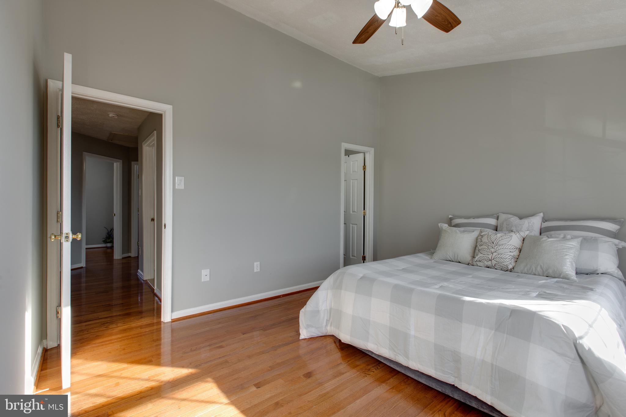 BRIGHTFIELD - Residential Lease