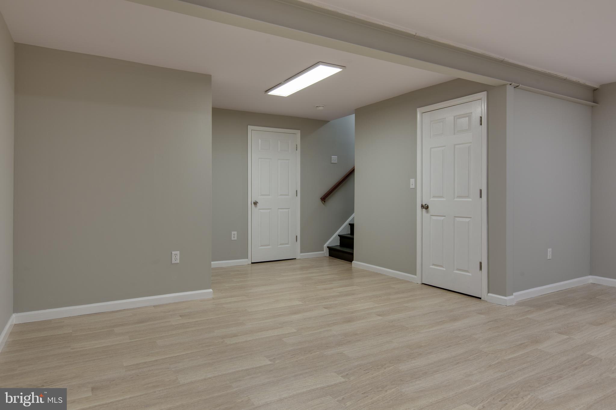 BRIGHTFIELD - Residential Lease