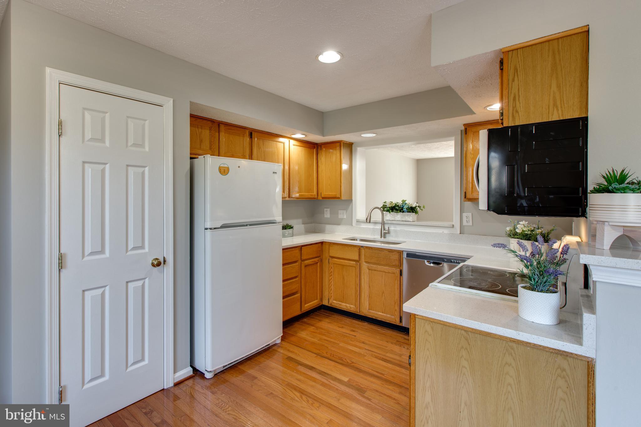 BRIGHTFIELD - Residential Lease