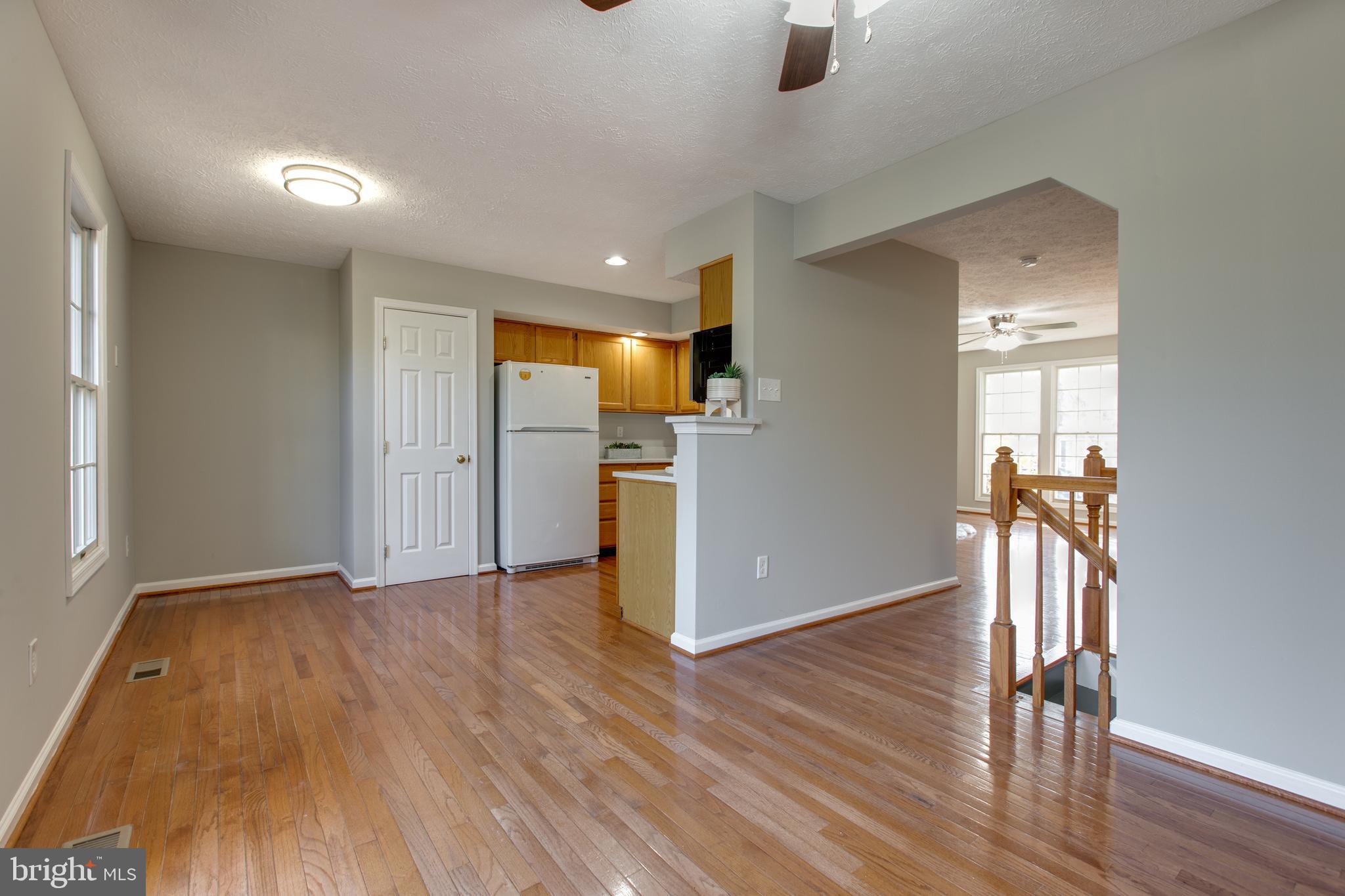 BRIGHTFIELD - Residential Lease