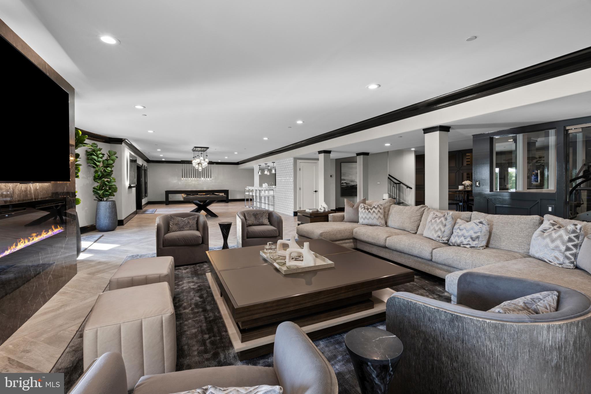 CASTANEA ESTATES - Residential