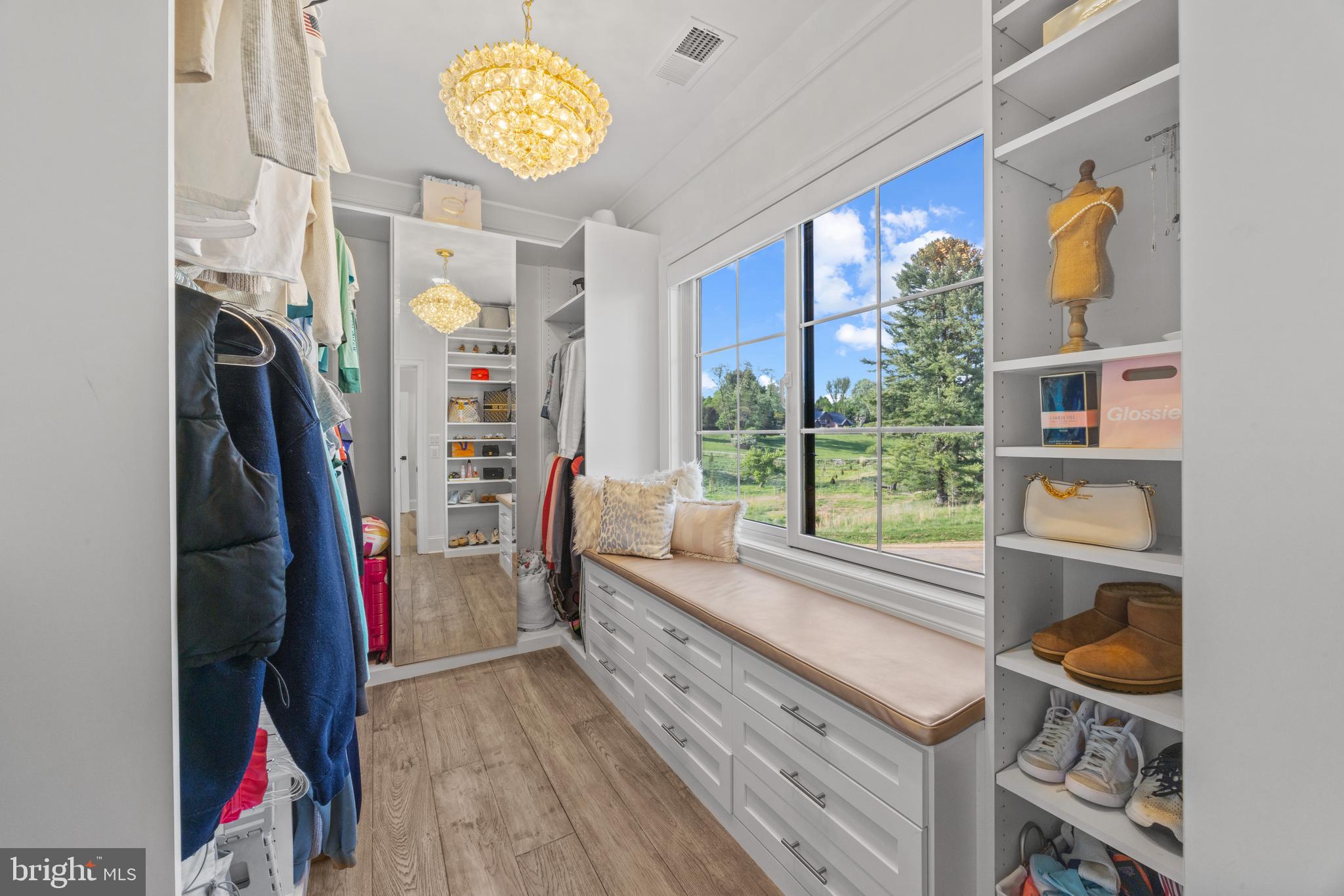 CASTANEA ESTATES - Residential