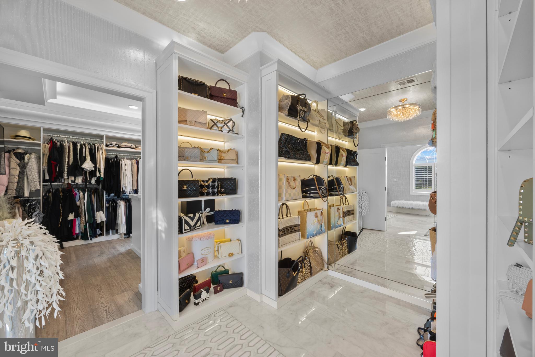 CASTANEA ESTATES - Residential