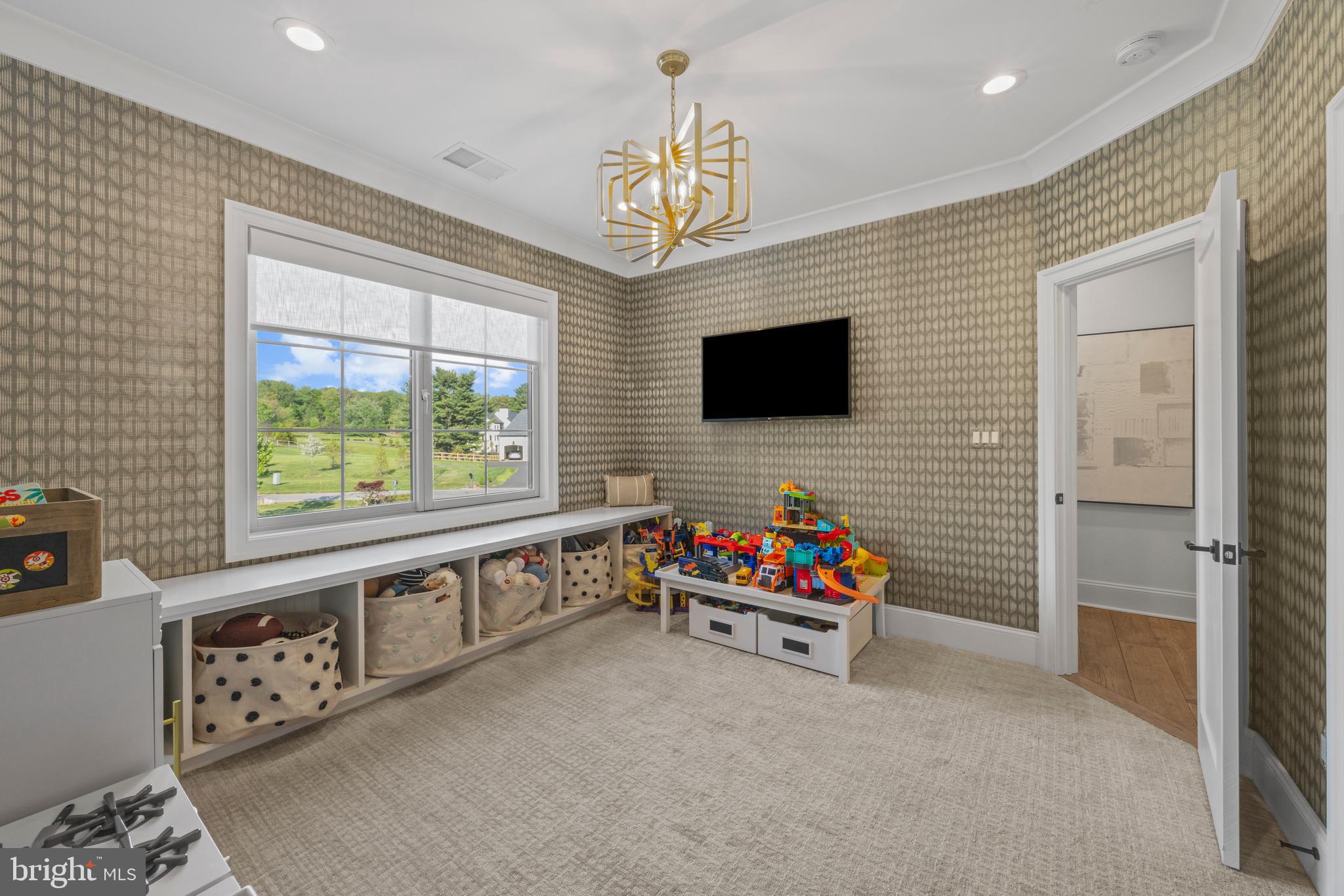 CASTANEA ESTATES - Residential